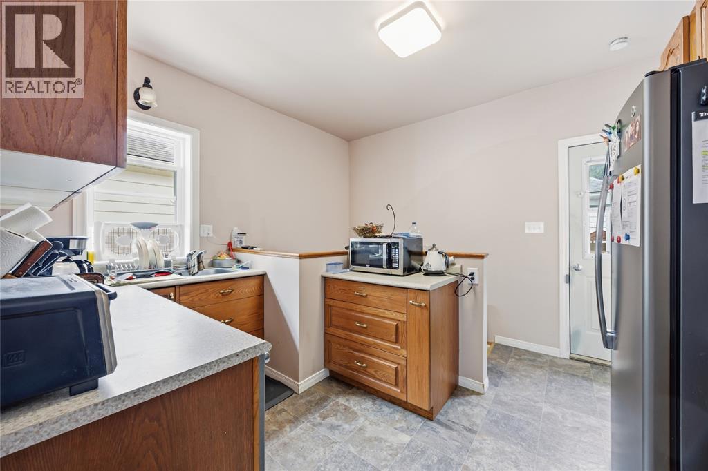 162 Richard Street, Sarnia photo 8