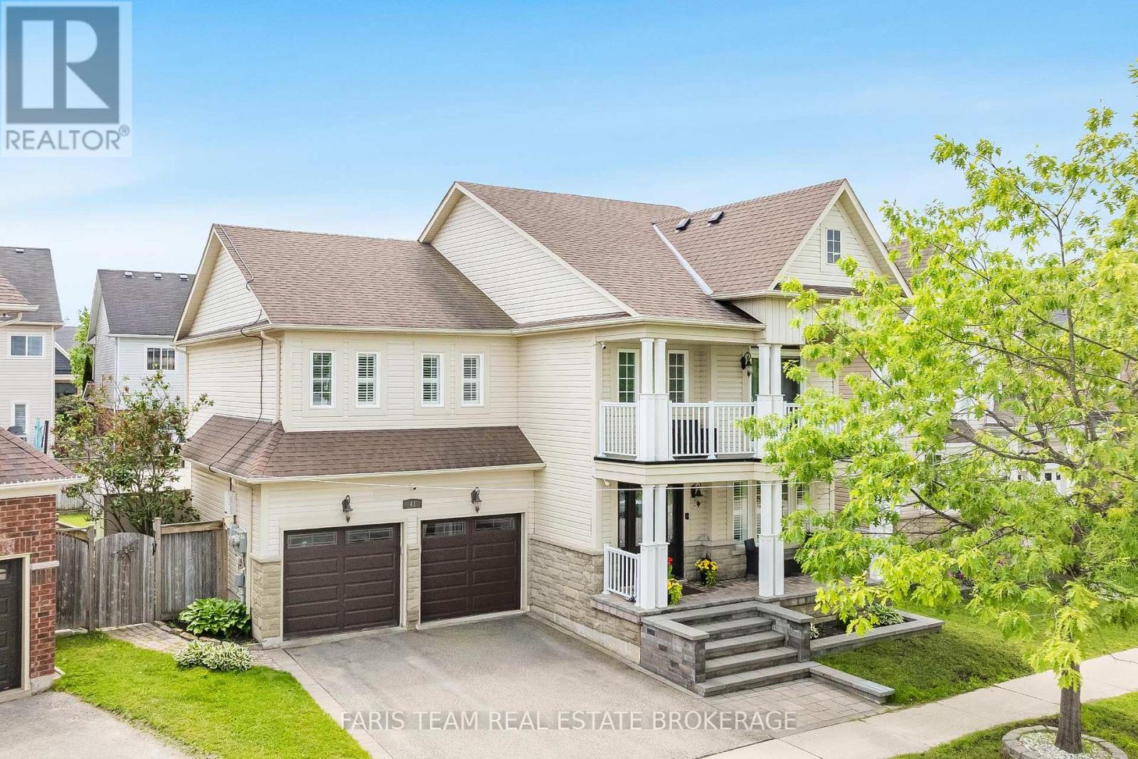 43 MAPLE CROWN TERRACE, Barrie, Ontario