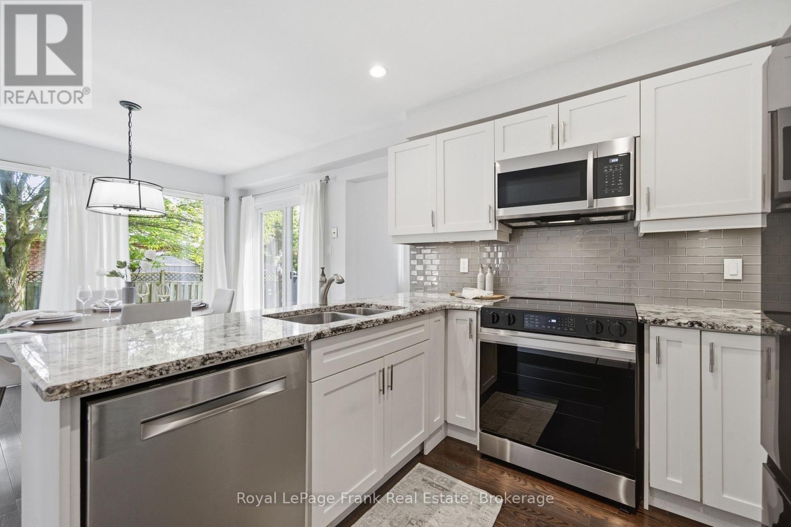 37 Parkes Drive, Ajax, Ontario  L1S 4W1 - Photo 12 - E13463198