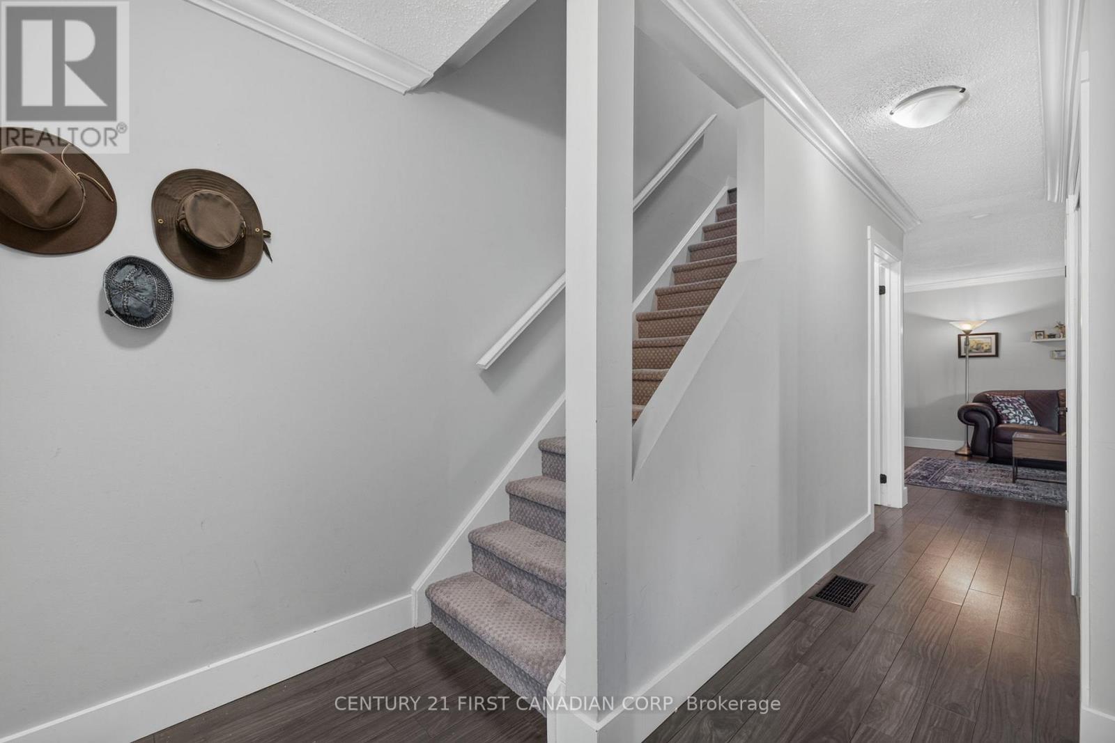 412 Homestead Court, London North, Ontario  N6G 2E9 - Photo 6 - X13463164