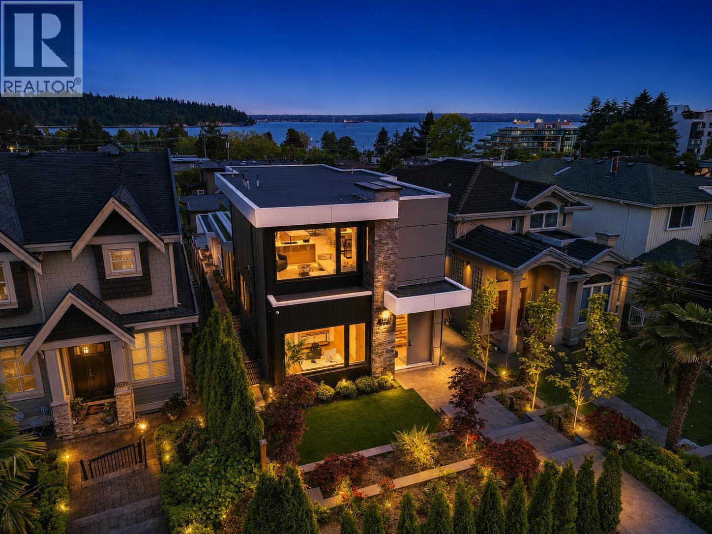 1236 DUCHESS AVENUE, west vancouver, British Columbia