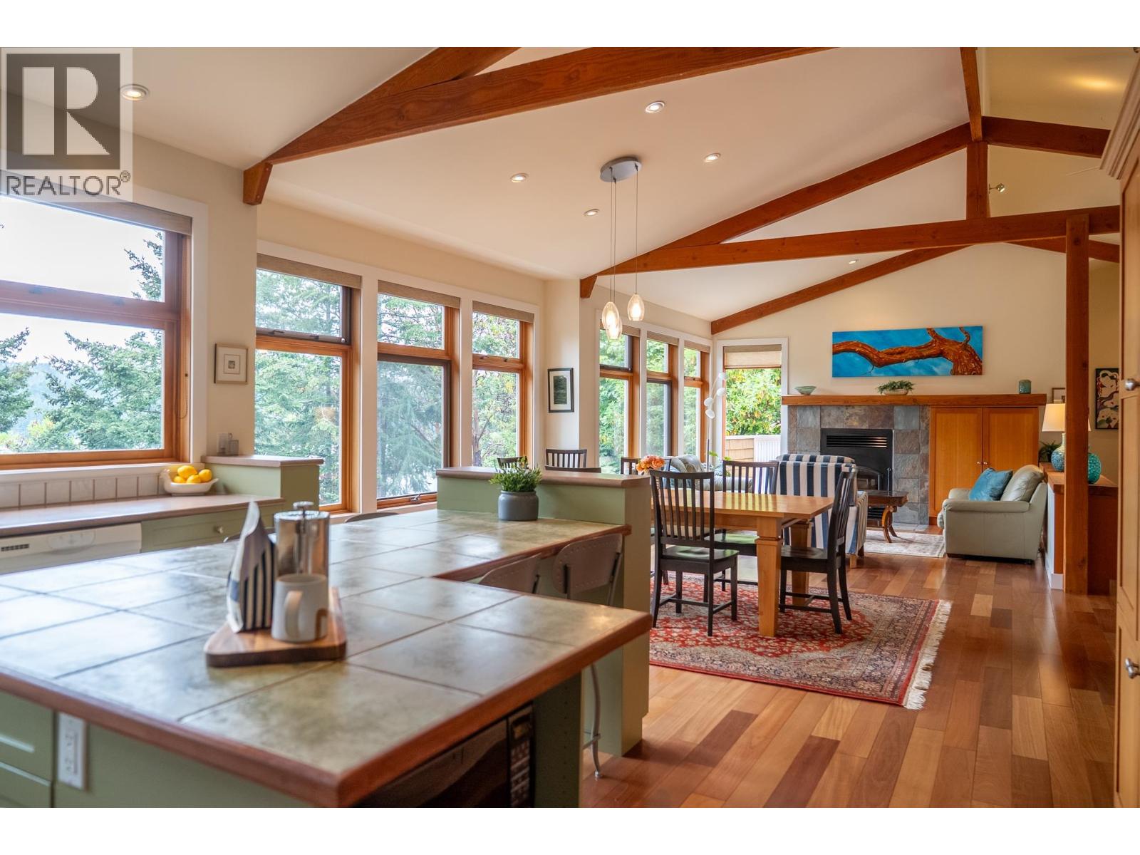 6608 Razor Point Road, Pender Island, British Columbia  V0N 2M1 - Photo 13 - R3137476