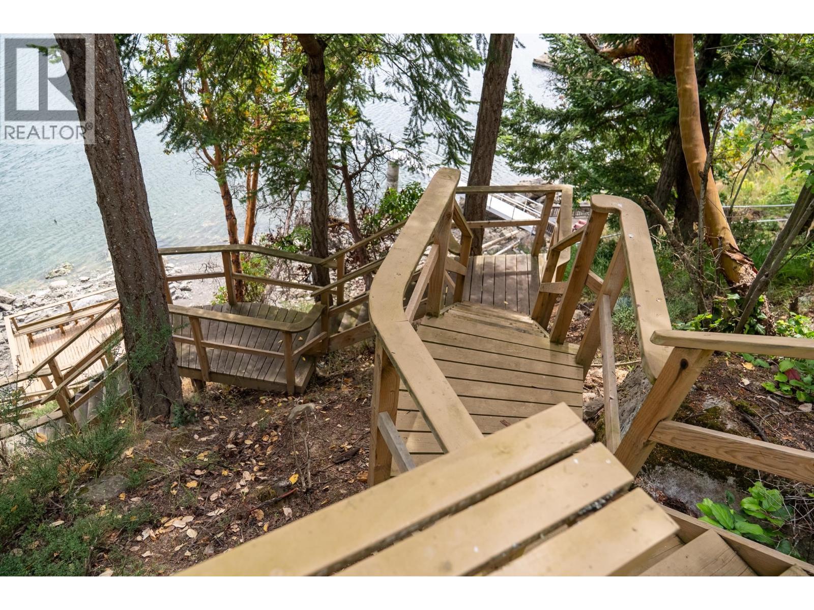 6608 Razor Point Road, Pender Island, British Columbia  V0N 2M1 - Photo 34 - R3137476