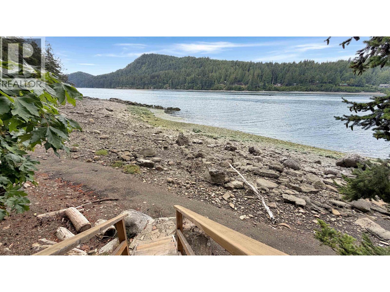 6608 Razor Point Road, Pender Island, British Columbia  V0N 2M1 - Photo 36 - R3137476