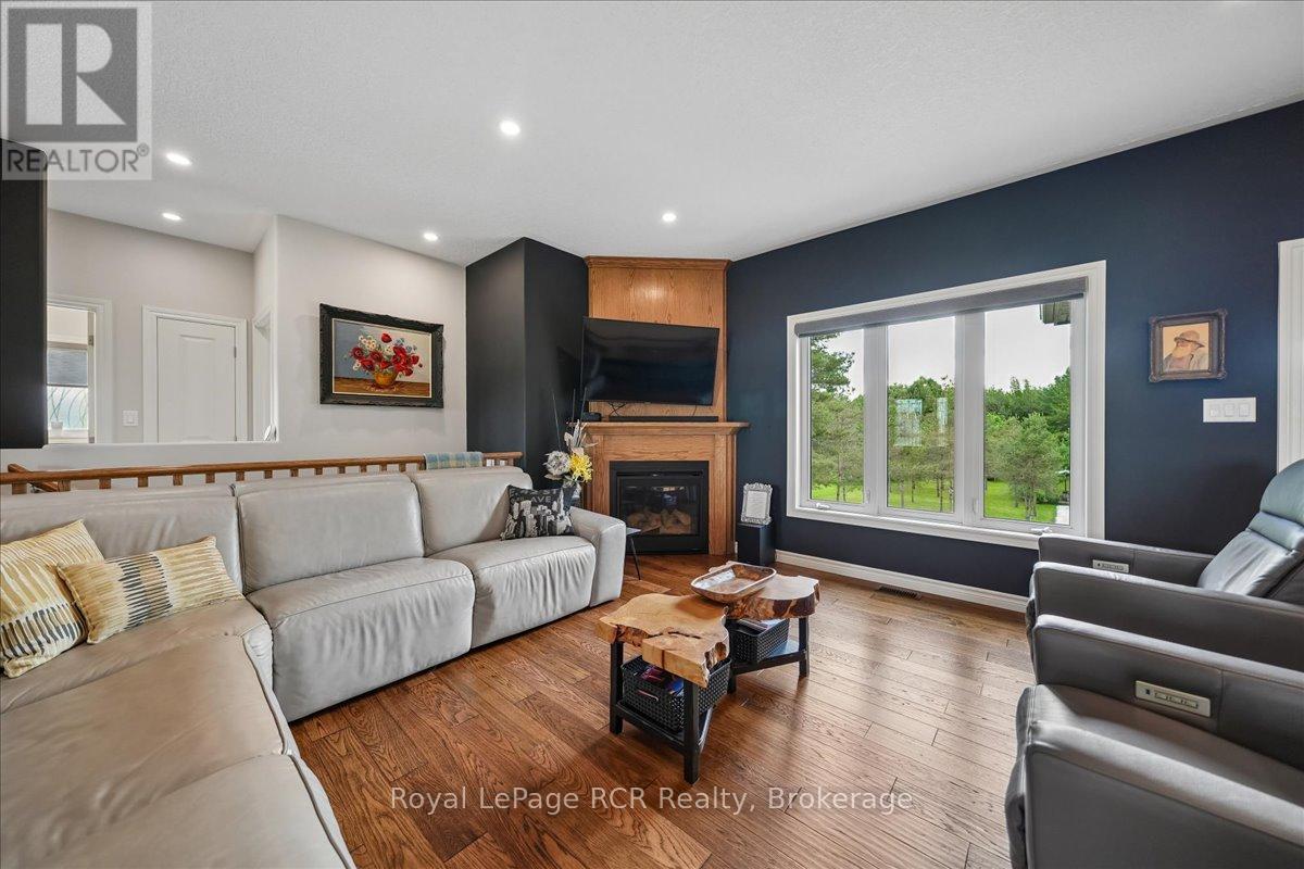 822760 Sideroad 1, Chatsworth, Ontario  N0H 1G0 - Photo 8 - X13463110