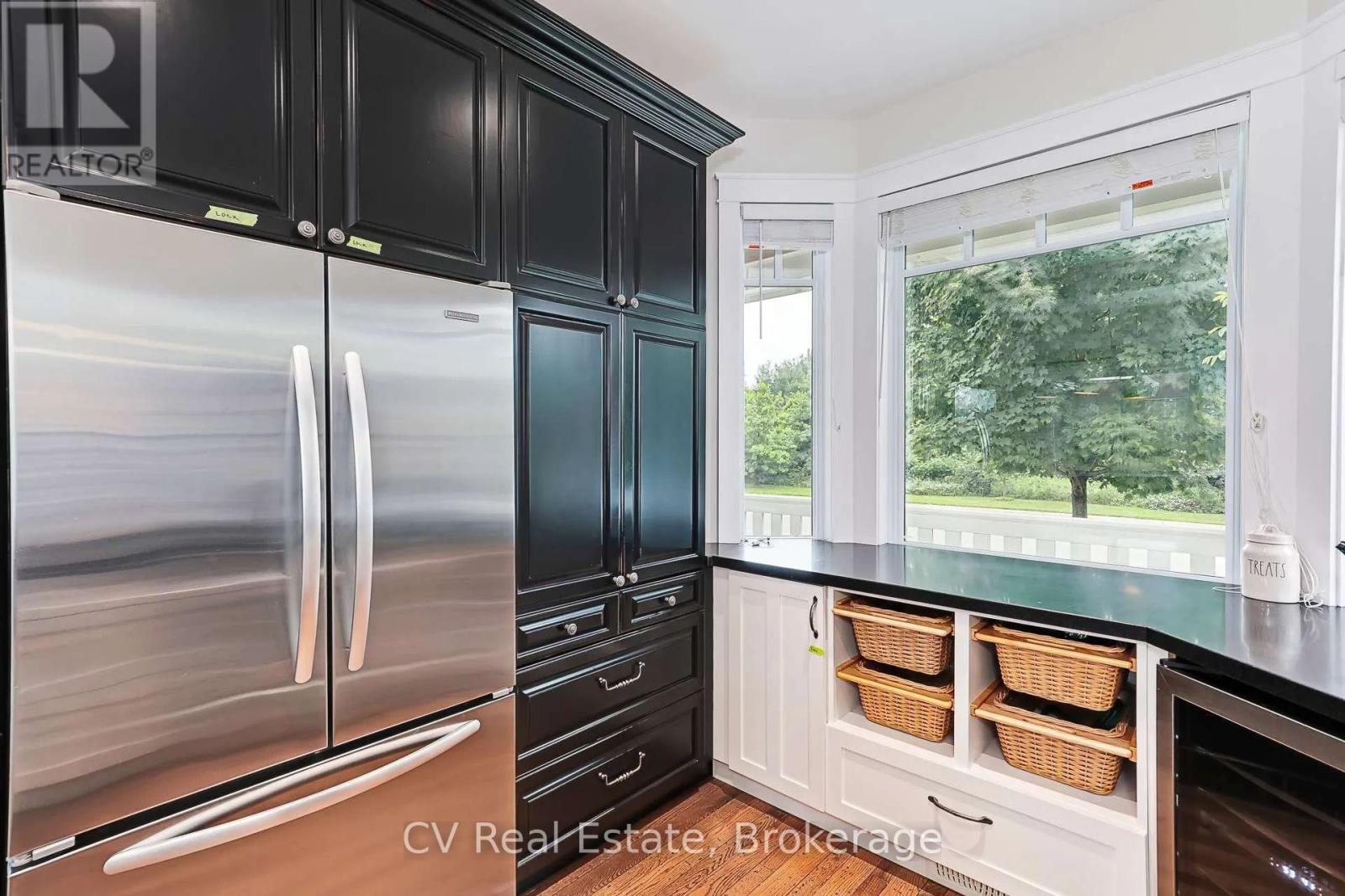 141 Snowbridge Way, Blue Mountains, Ontario  L9Y 0V1 - Photo 18 - X13463130