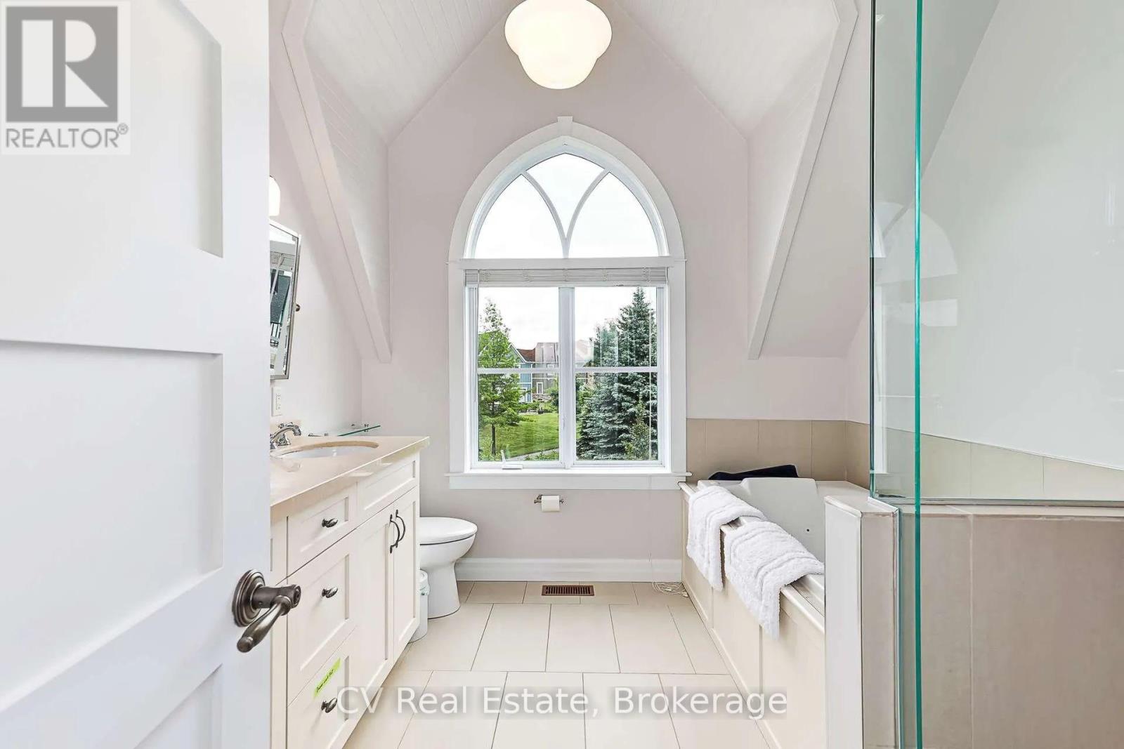 141 Snowbridge Way, Blue Mountains, Ontario  L9Y 0V1 - Photo 31 - X13463130