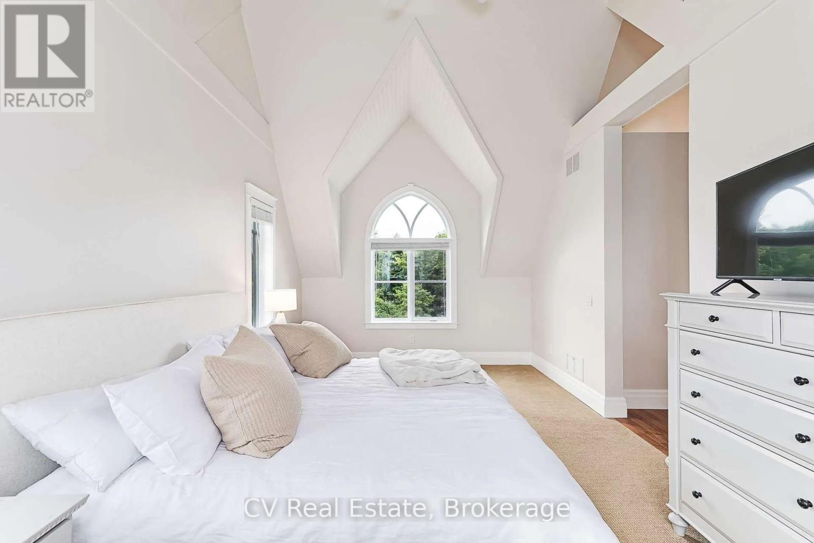 141 Snowbridge Way, Blue Mountains, Ontario  L9Y 0V1 - Photo 36 - X13463130
