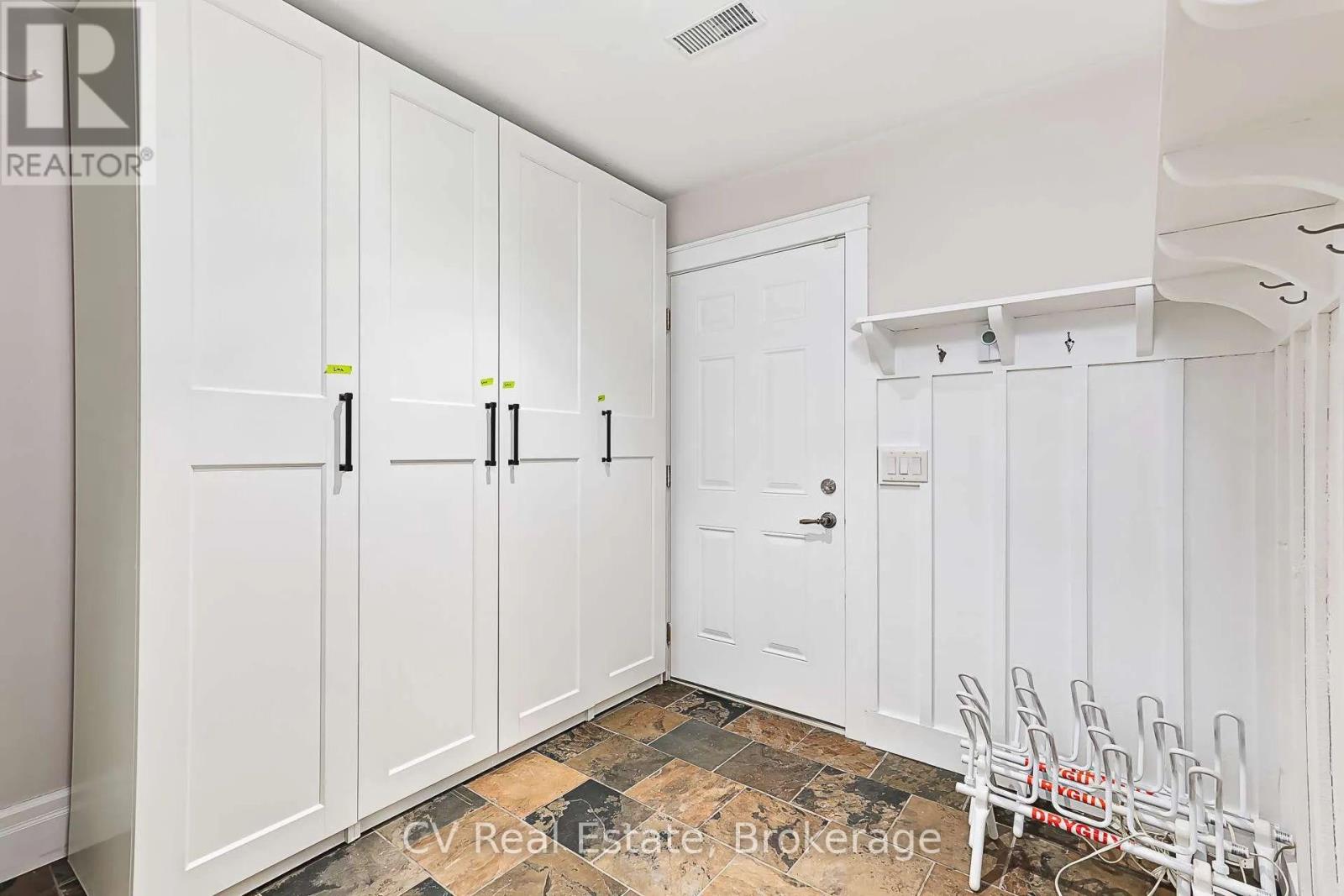 141 Snowbridge Way, Blue Mountains, Ontario  L9Y 0V1 - Photo 39 - X13463130