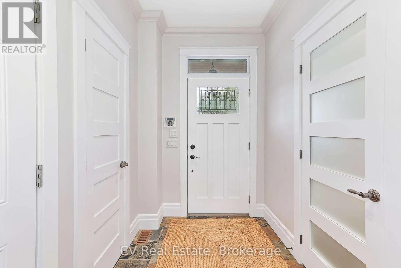 141 Snowbridge Way, Blue Mountains, Ontario  L9Y 0V1 - Photo 8 - X13463130