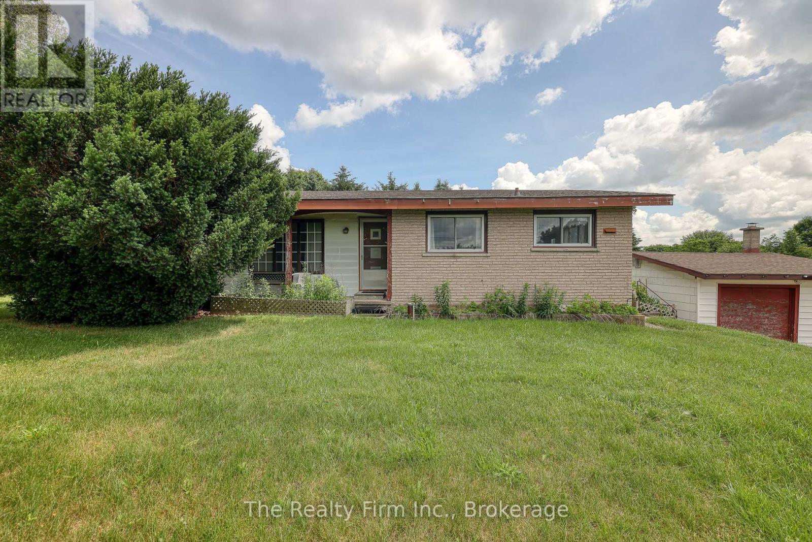 18 Embro Street E, South-West Oxford, Ontario  N0J 1A0 - Photo 3 - X13463212