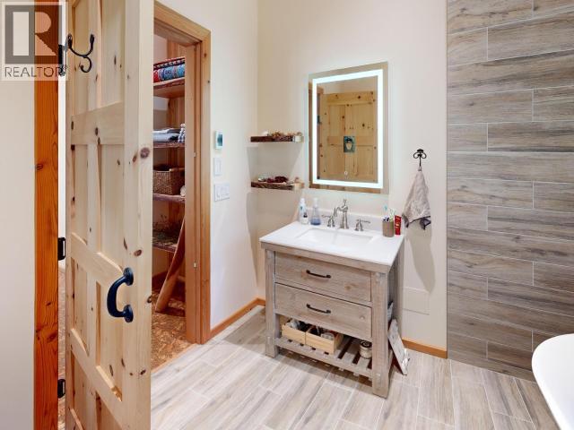 8116 Emmonds Road, Powell River, British Columbia  V8A 0E7 - Photo 22 - 20003