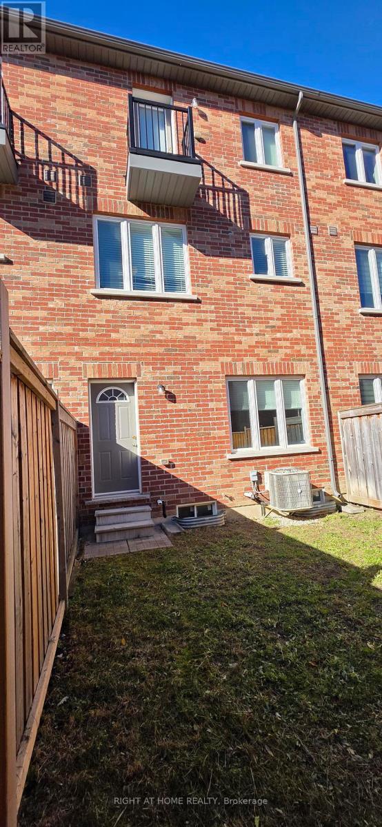 27 Shiff Crescent, Brampton, Ontario  L6Z 0B4 - Photo 21 - W13458068
