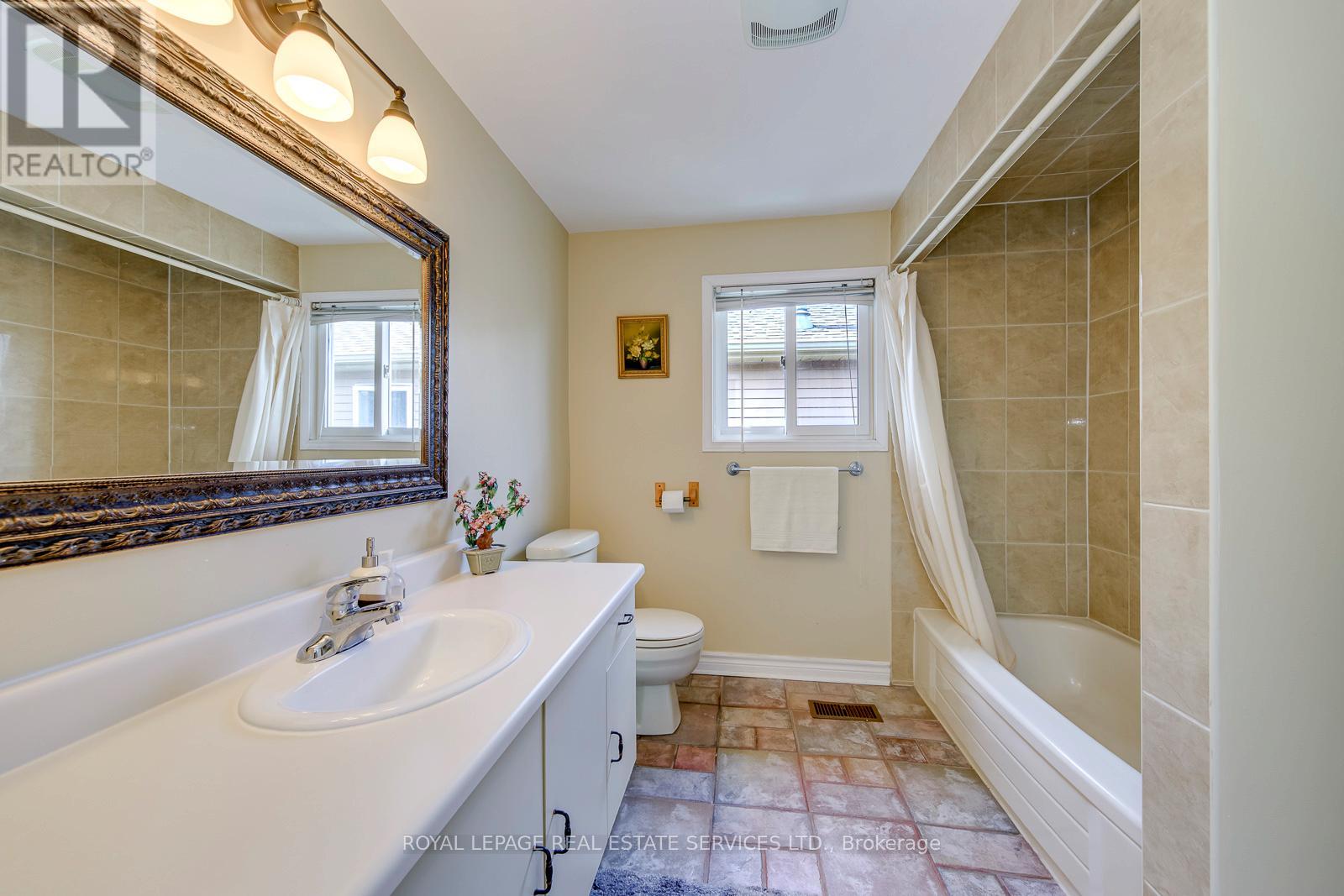 3364 Ingram Road, Mississauga, Ontario  L5L 4N4 - Photo 24 - W13462456