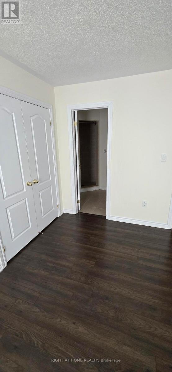 27 Shiff Crescent, Brampton, Ontario  L6Z 0B4 - Photo 12 - W13458068