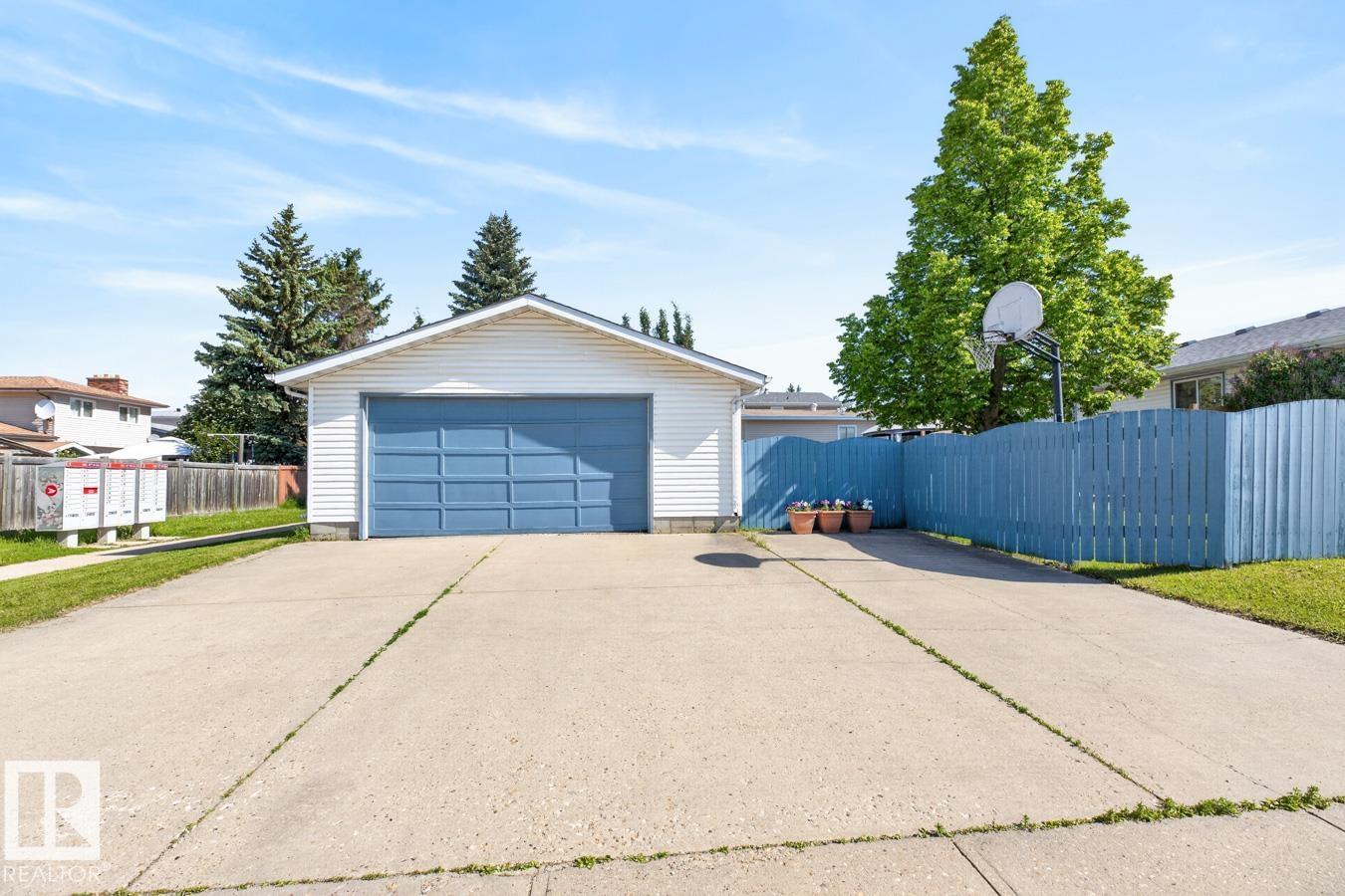 6930 11 Av NW, Edmonton, Alberta  T6K 3J5 - Photo 38 - E4494408