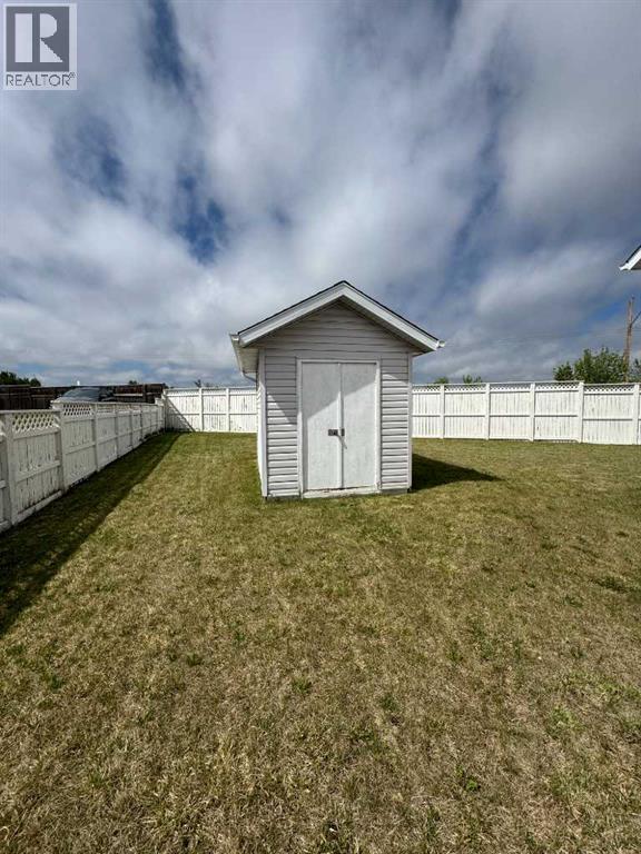 22 Julia Place, Didsbury, Alberta  T0M 0W0 - Photo 3 - A2316717