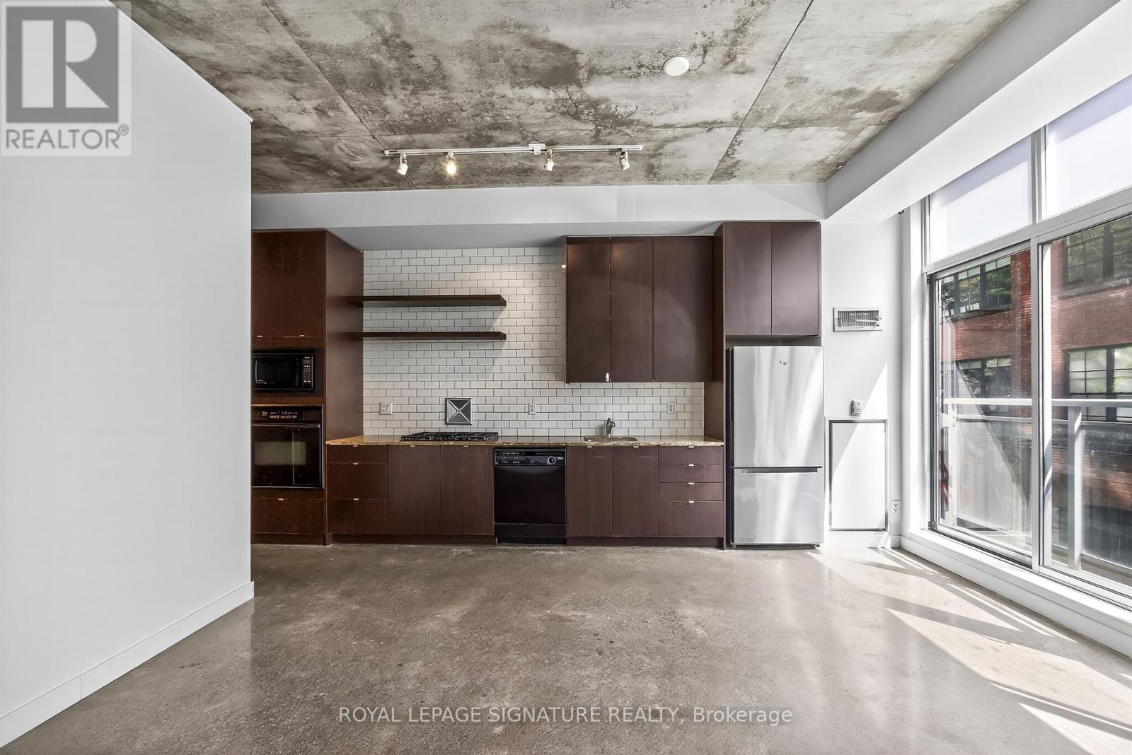 213 - 23 Brant Street, Toronto, Ontario  M5V 2L5 - Photo 12 - C13463142