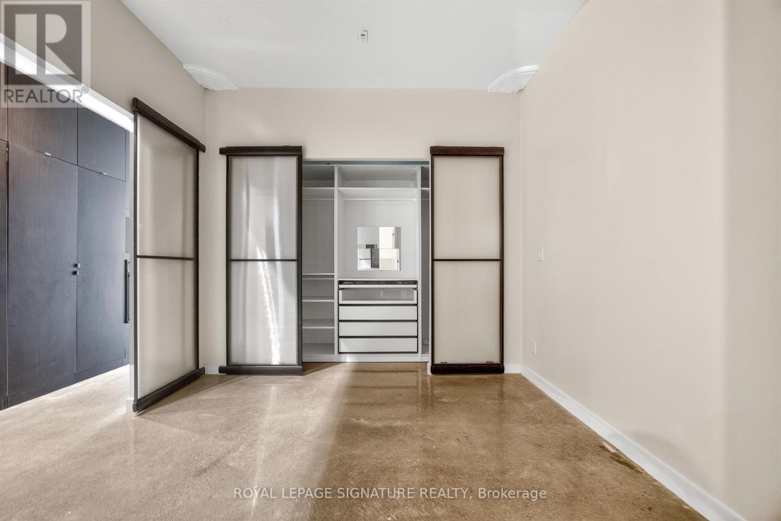 213 - 23 Brant Street, Toronto, Ontario  M5V 2L5 - Photo 17 - C13463142