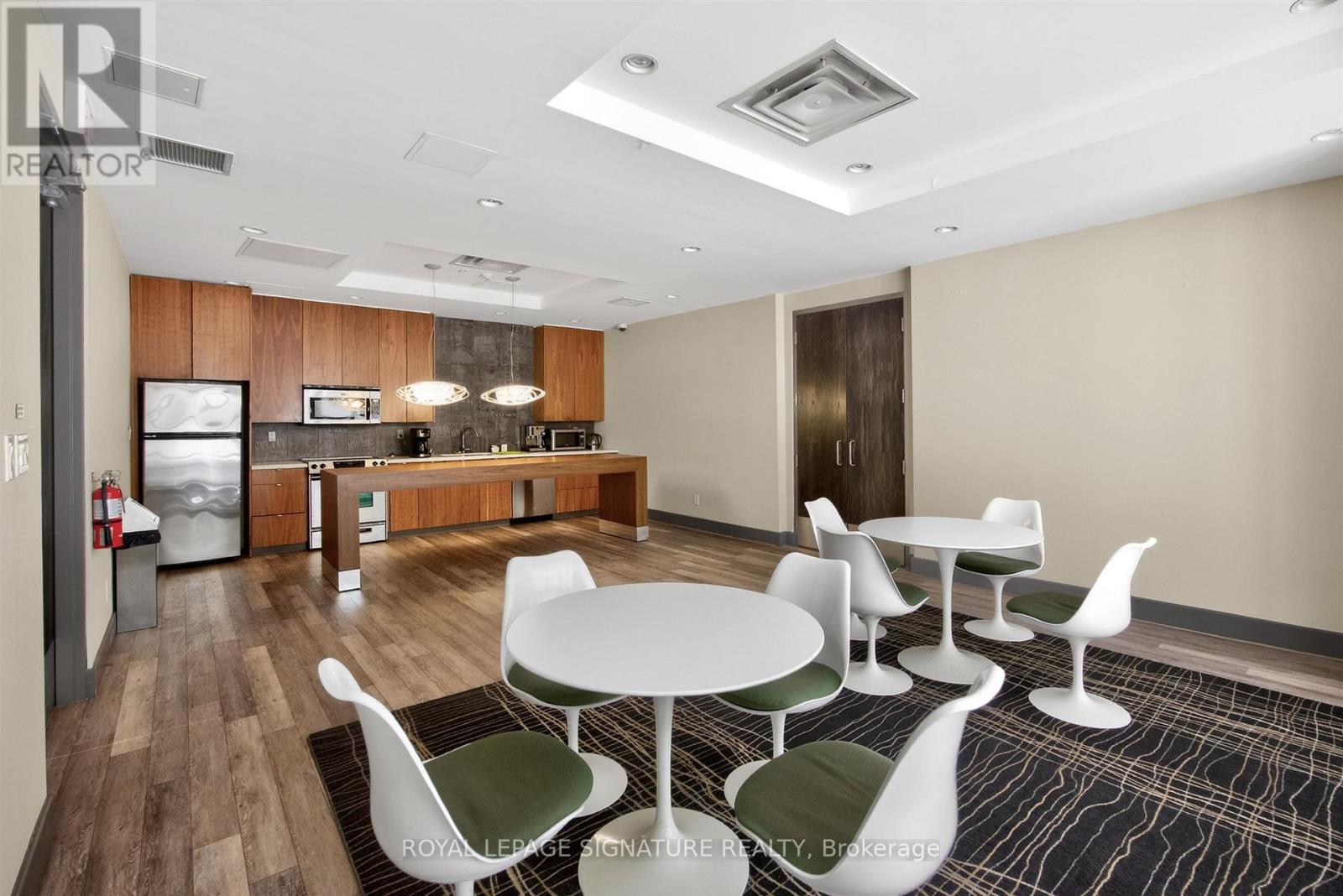 213 - 23 Brant Street, Toronto, Ontario  M5V 2L5 - Photo 29 - C13463142