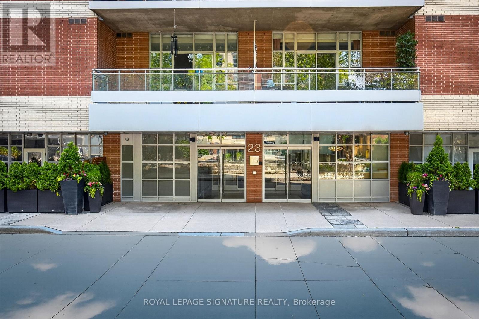 213 - 23 Brant Street, Toronto, Ontario  M5V 2L5 - Photo 3 - C13463142