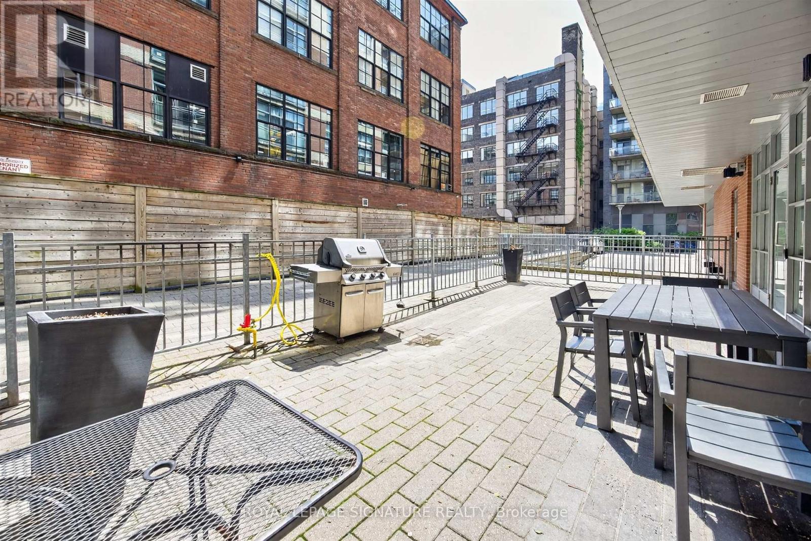 213 - 23 Brant Street, Toronto, Ontario  M5V 2L5 - Photo 33 - C13463142
