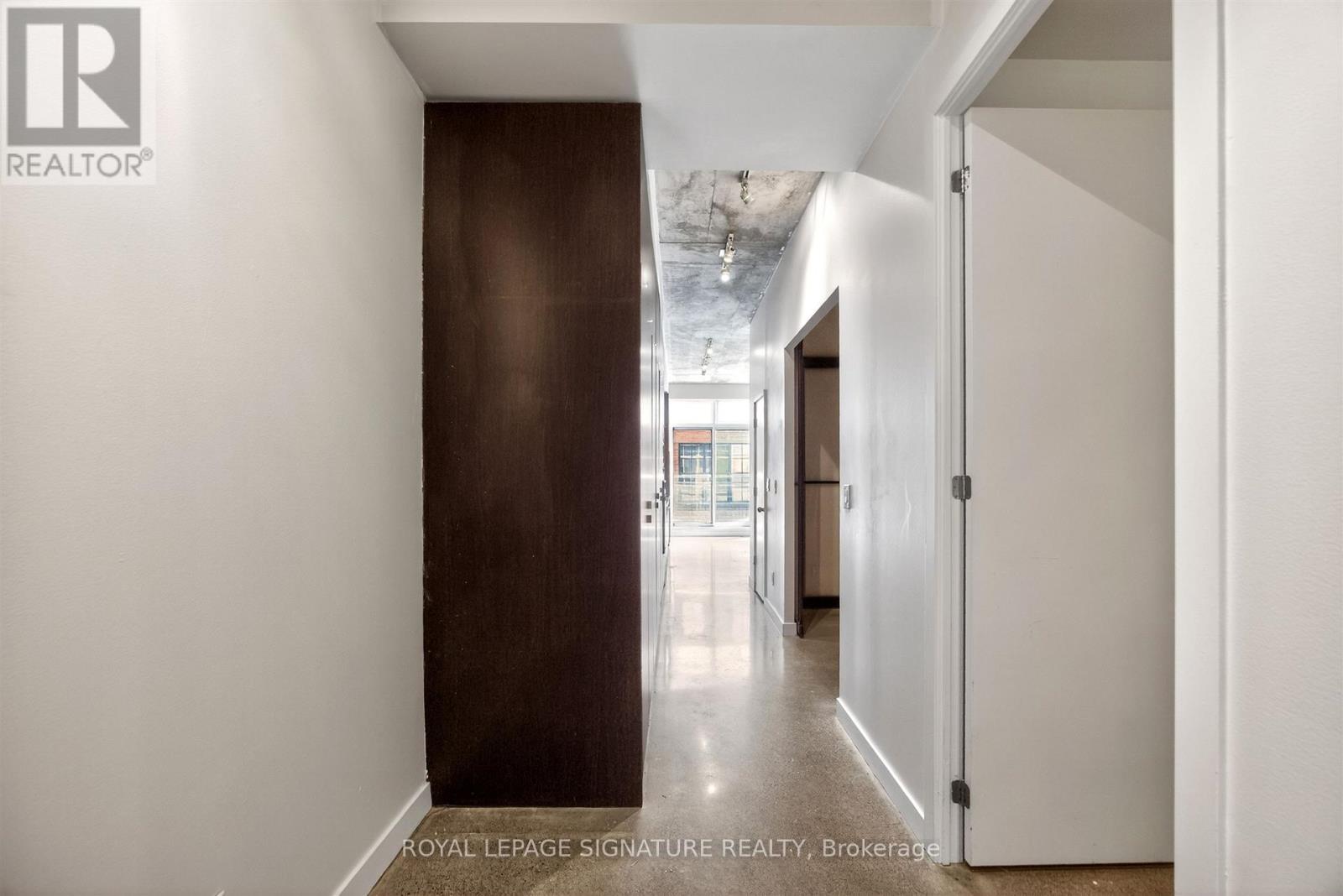 213 - 23 Brant Street, Toronto, Ontario  M5V 2L5 - Photo 5 - C13463142
