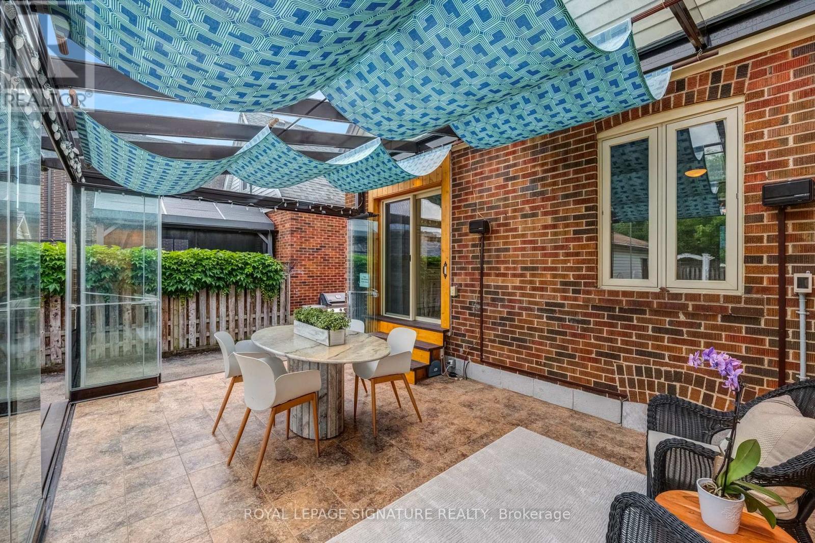 142 Divadale Drive, Toronto, Ontario  M4G 2P4 - Photo 12 - C13463196