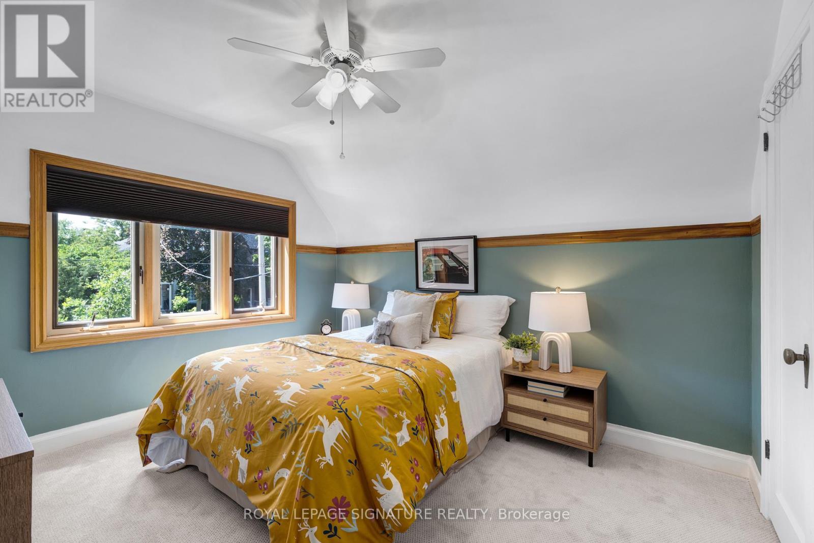 142 Divadale Drive, Toronto, Ontario  M4G 2P4 - Photo 15 - C13463196