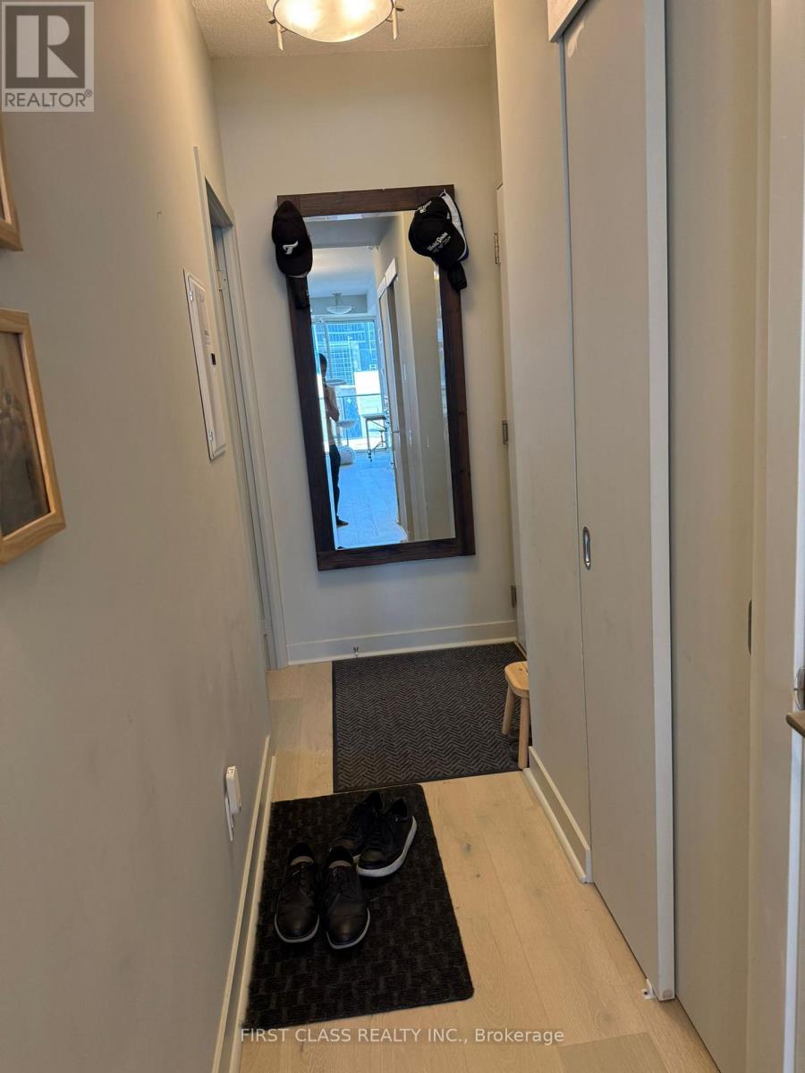 903 - 126 Simcoe Street, Toronto, Ontario  M5H 4E6 - Photo 2 - C13463236
