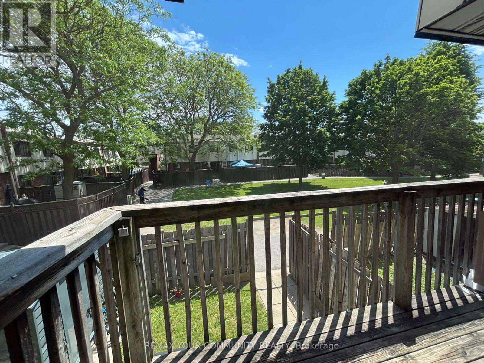 74 - 1100 Oxford Street, Oshawa, Ontario  L1J 6G4 - Photo 3 - E13463120