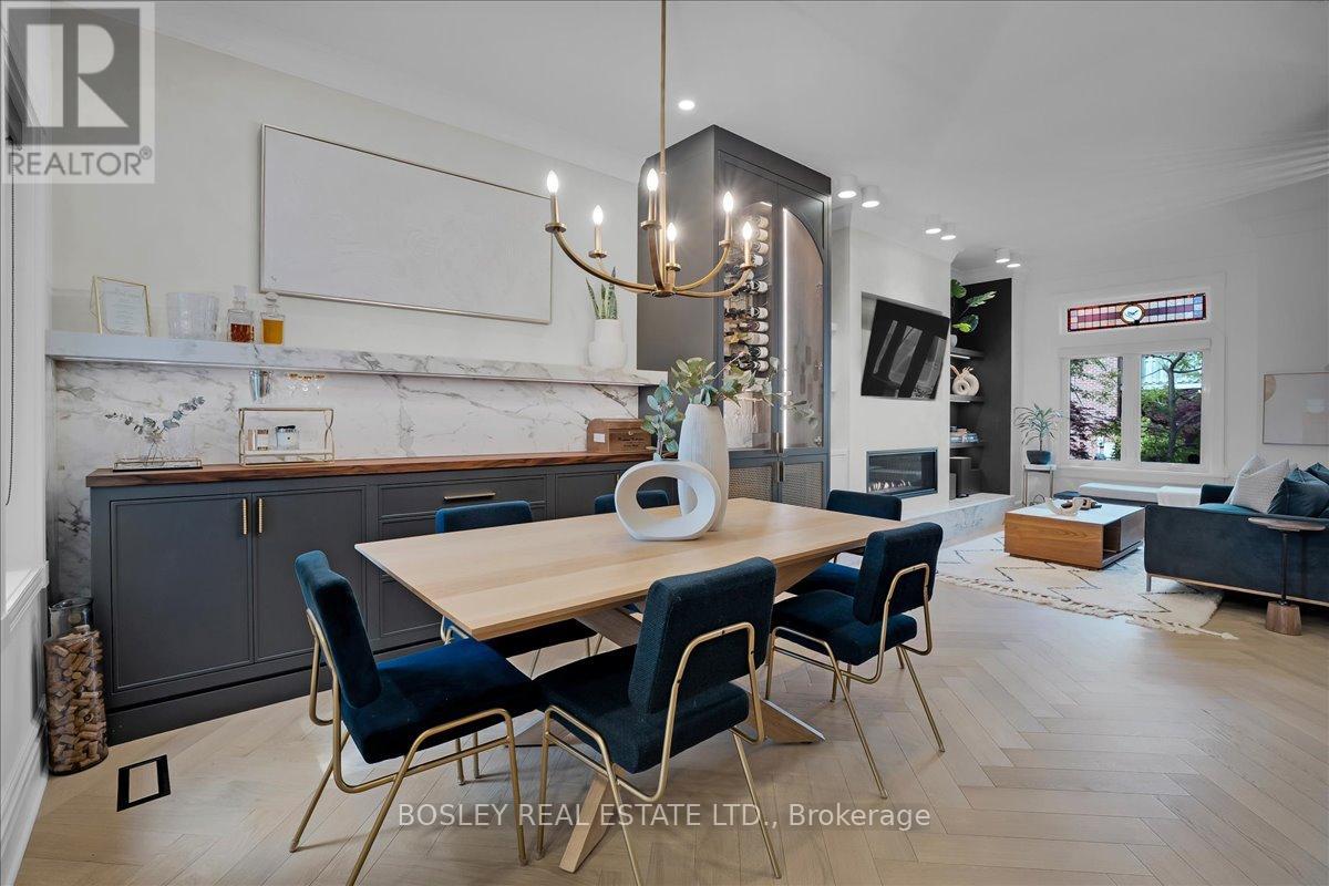 372 Logan Avenue, Toronto, Ontario  M4M 2N8 - Photo 10 - E13463208
