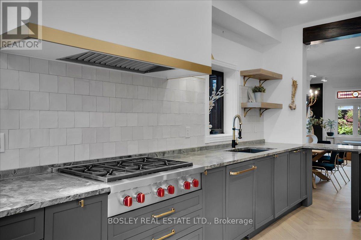 372 Logan Avenue, Toronto, Ontario  M4M 2N8 - Photo 12 - E13463208