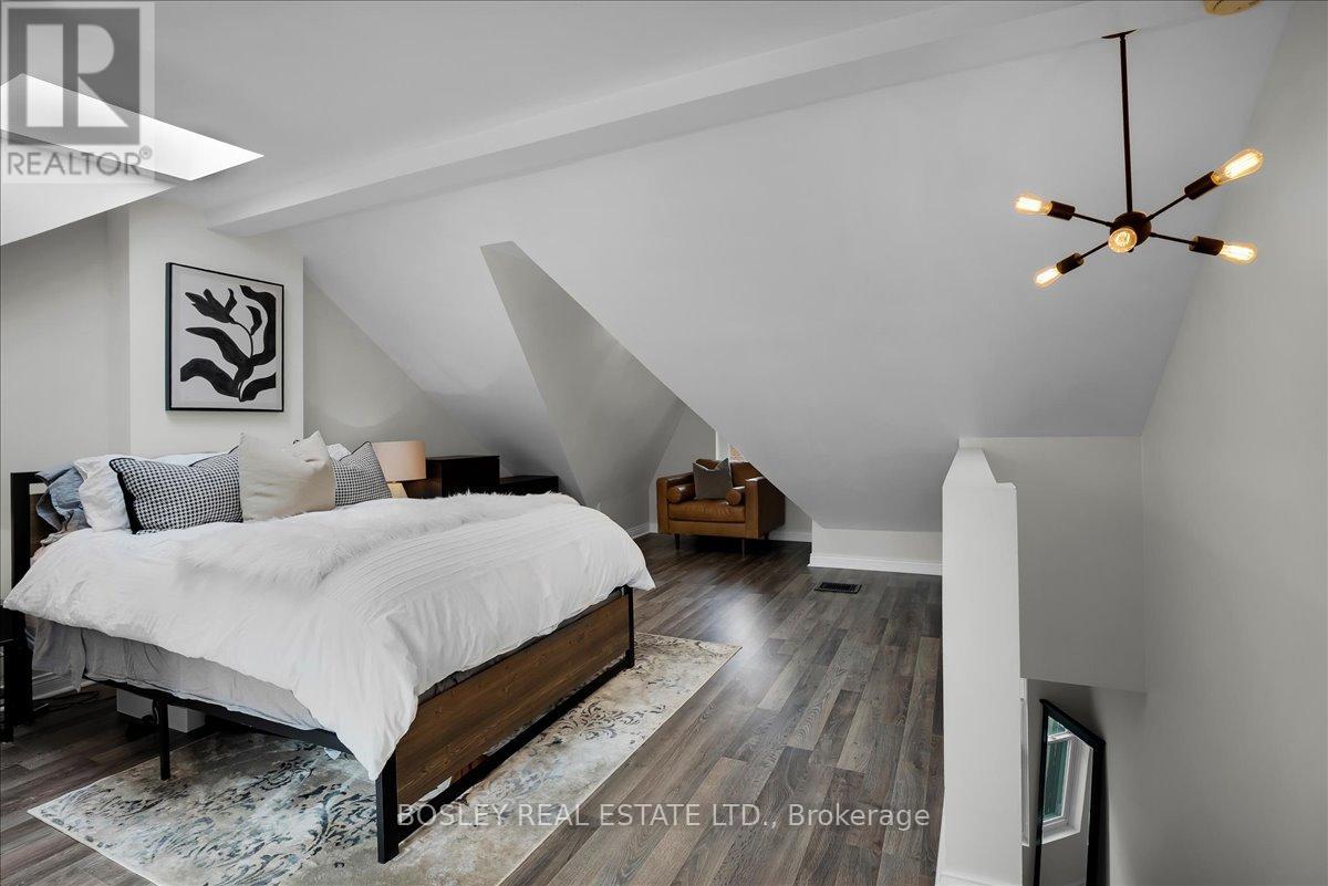 372 Logan Avenue, Toronto, Ontario  M4M 2N8 - Photo 22 - E13463208