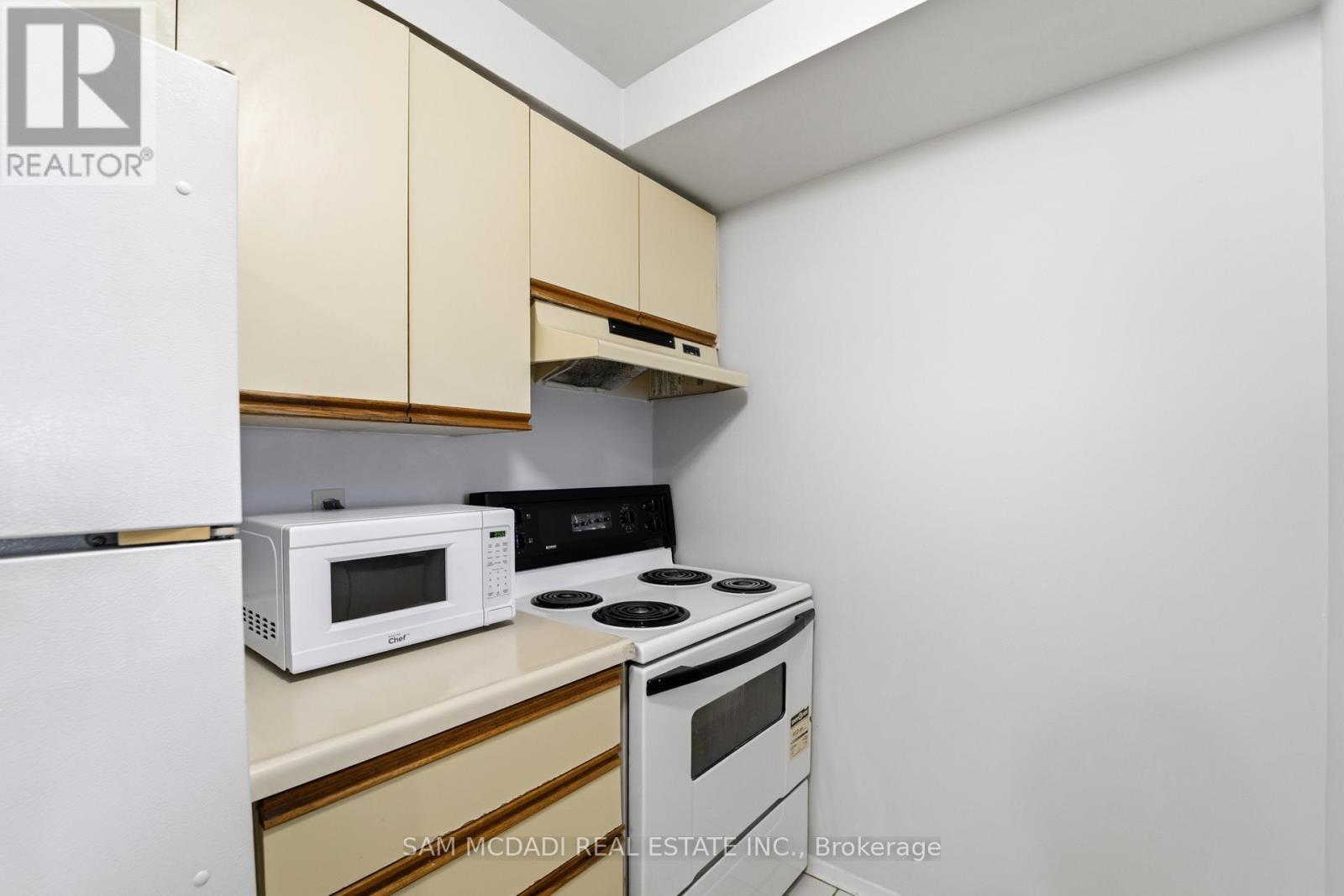 613 - 117 Gerrard Street E, Toronto, Ontario  M5B 2L4 - Photo 13 - C13095834