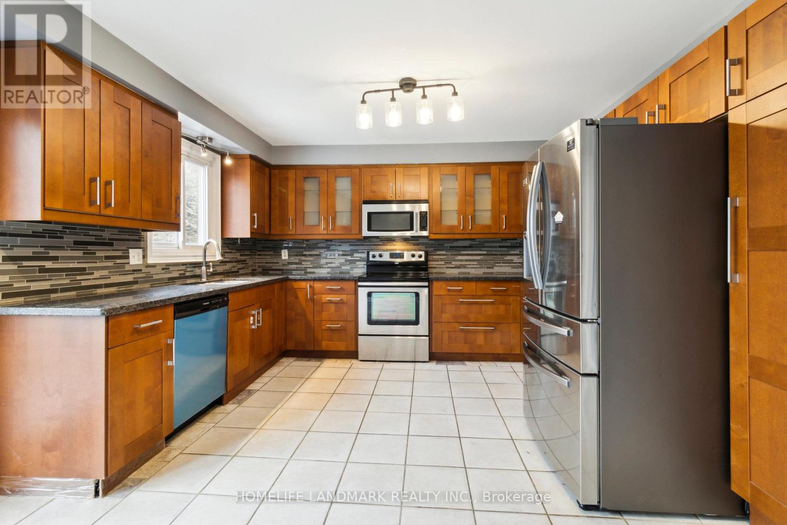 249 Charlton Avenue, Vaughan, Ontario  L4J 6H3 - Photo 10 - N13463132