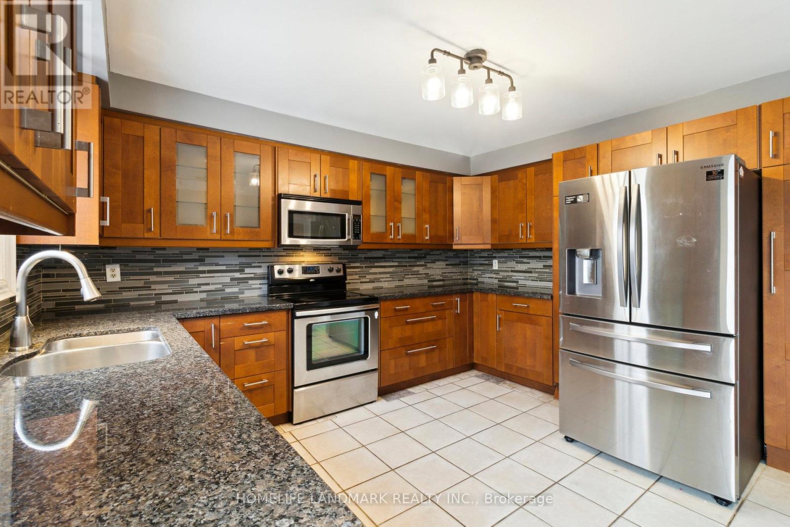 249 Charlton Avenue, Vaughan, Ontario  L4J 6H3 - Photo 11 - N13463132