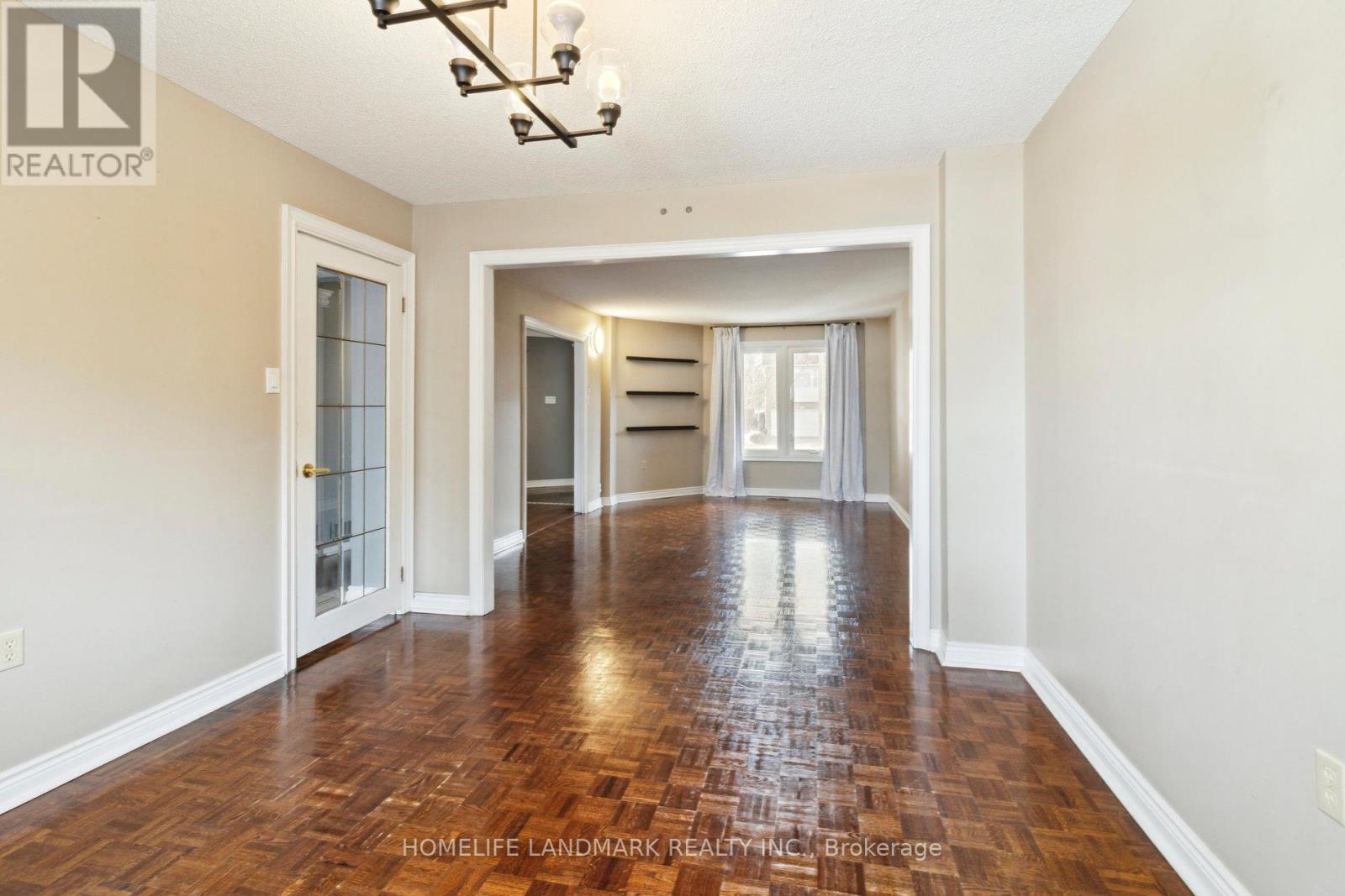 249 Charlton Avenue, Vaughan, Ontario  L4J 6H3 - Photo 8 - N13463132