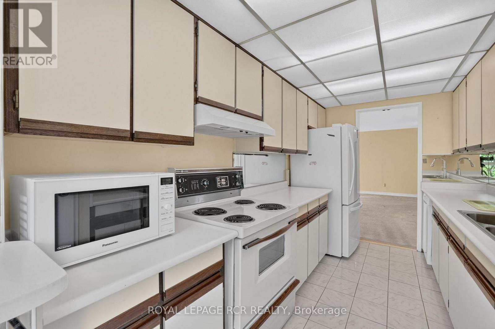 303 - 3650 Kaneff Crescent, Mississauga, Ontario  L5A 4A1 - Photo 14 - W13463096