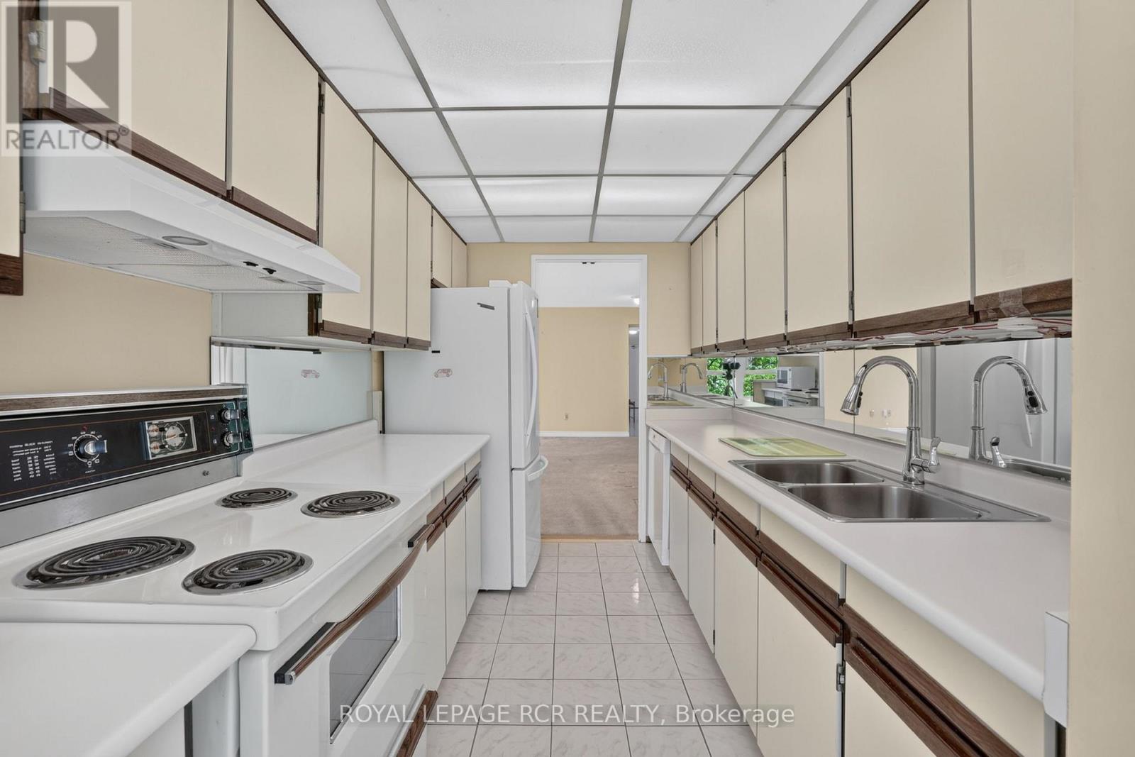 303 - 3650 Kaneff Crescent, Mississauga, Ontario  L5A 4A1 - Photo 15 - W13463096