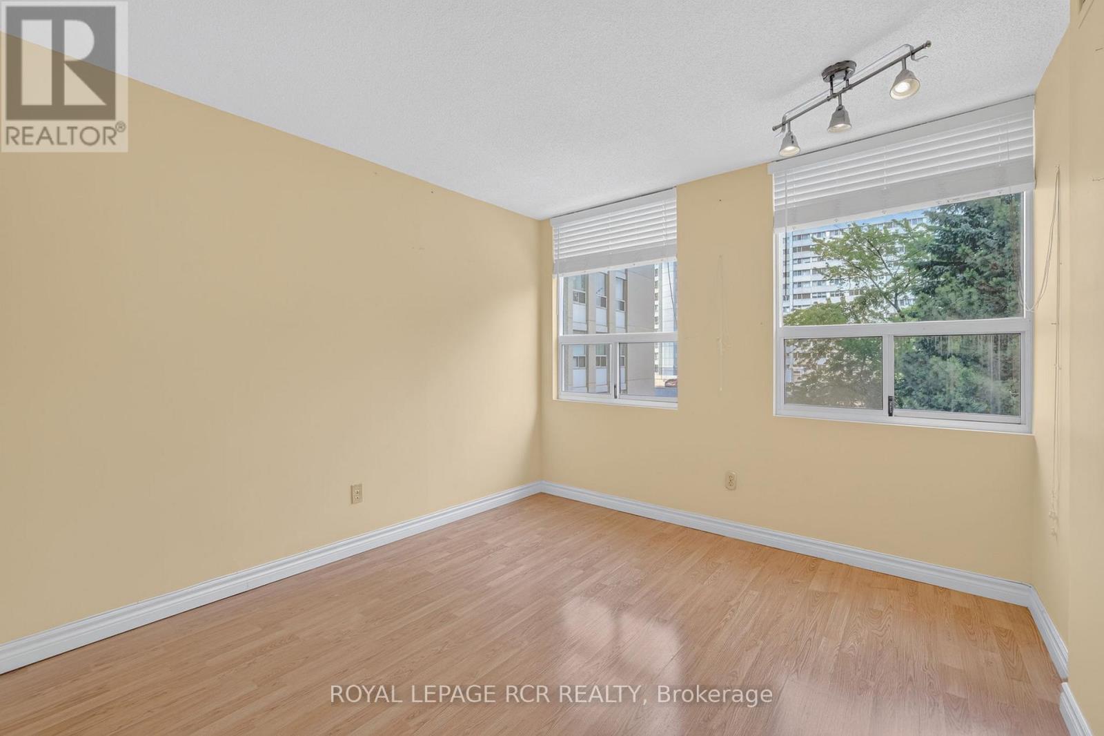 303 - 3650 Kaneff Crescent, Mississauga, Ontario  L5A 4A1 - Photo 17 - W13463096