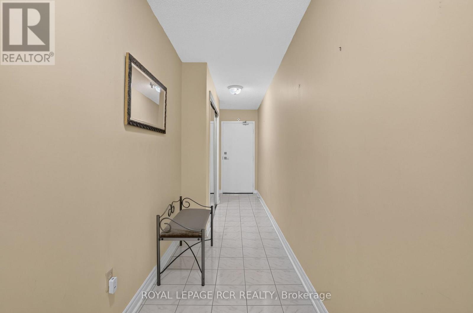 303 - 3650 Kaneff Crescent, Mississauga, Ontario  L5A 4A1 - Photo 3 - W13463096
