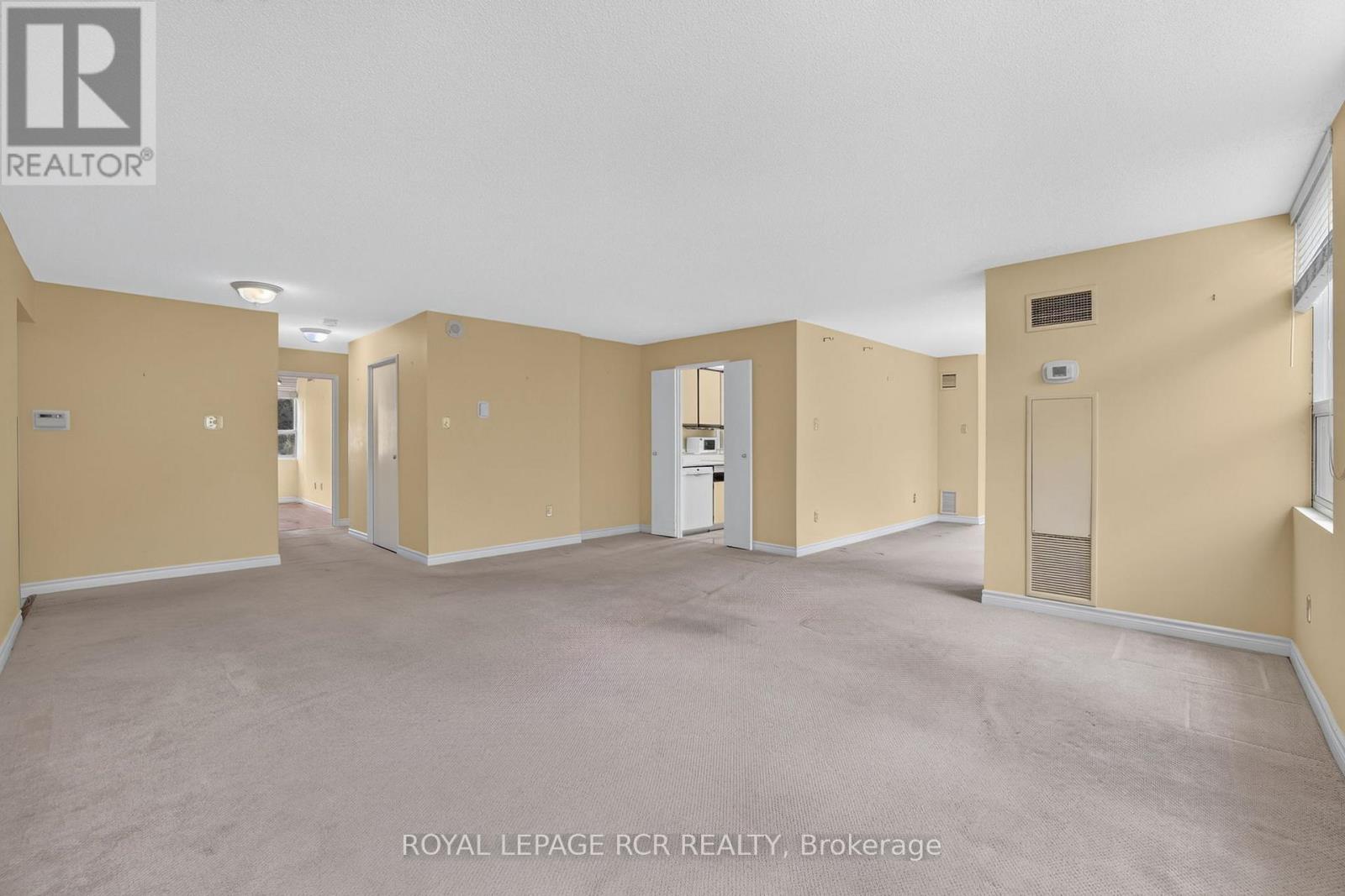 303 - 3650 Kaneff Crescent, Mississauga, Ontario  L5A 4A1 - Photo 6 - W13463096