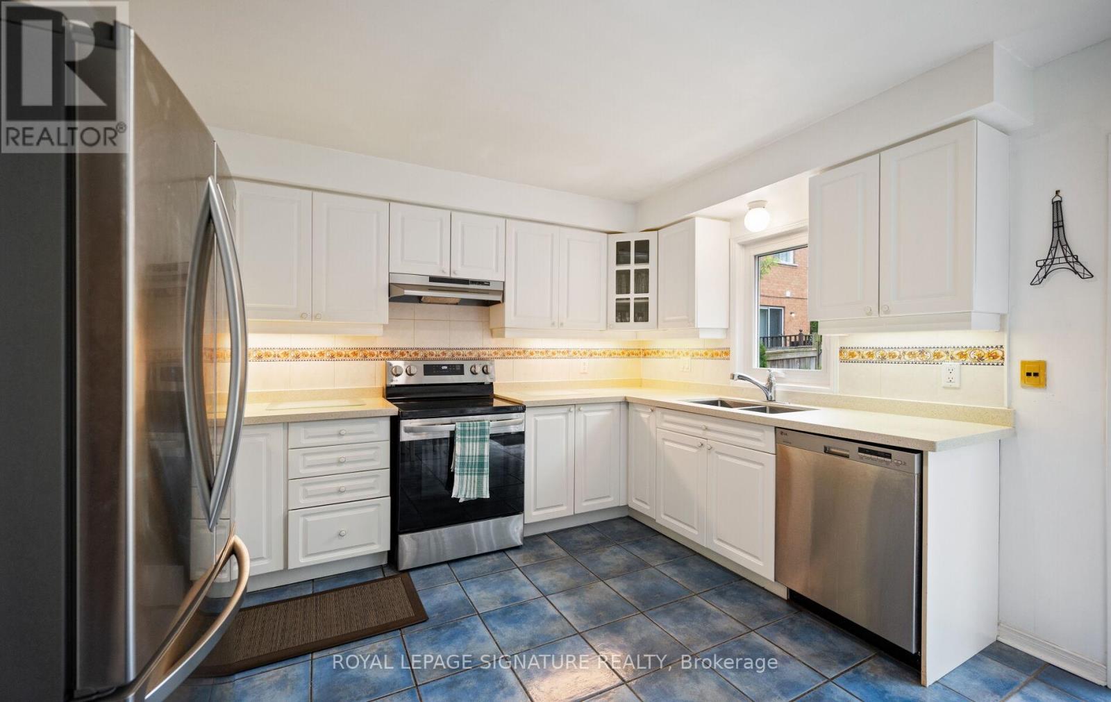 2342 Bankside Drive, Mississauga, Ontario  L5M 6E1 - Photo 19 - W13463228