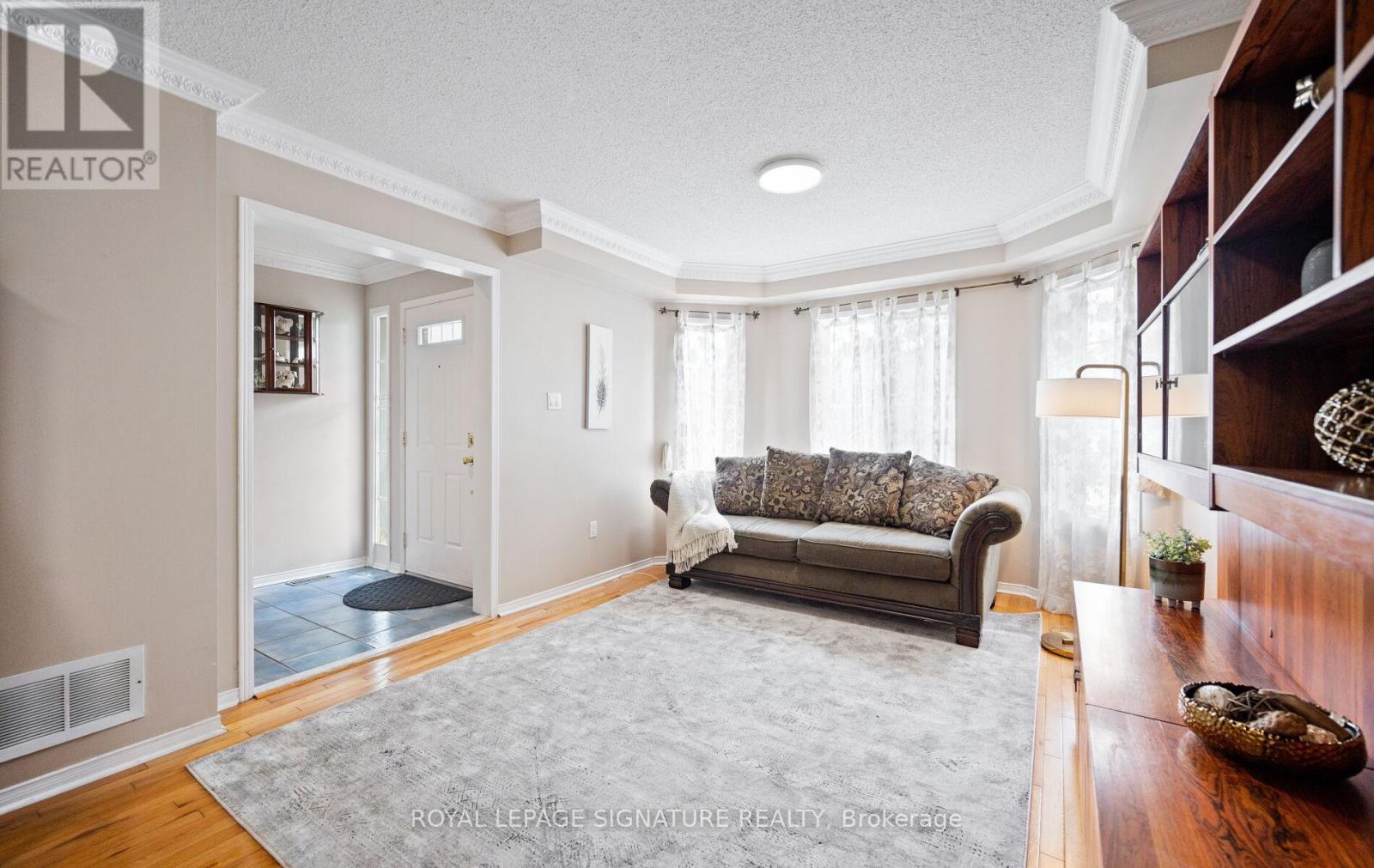 2342 Bankside Drive, Mississauga, Ontario  L5M 6E1 - Photo 7 - W13463228