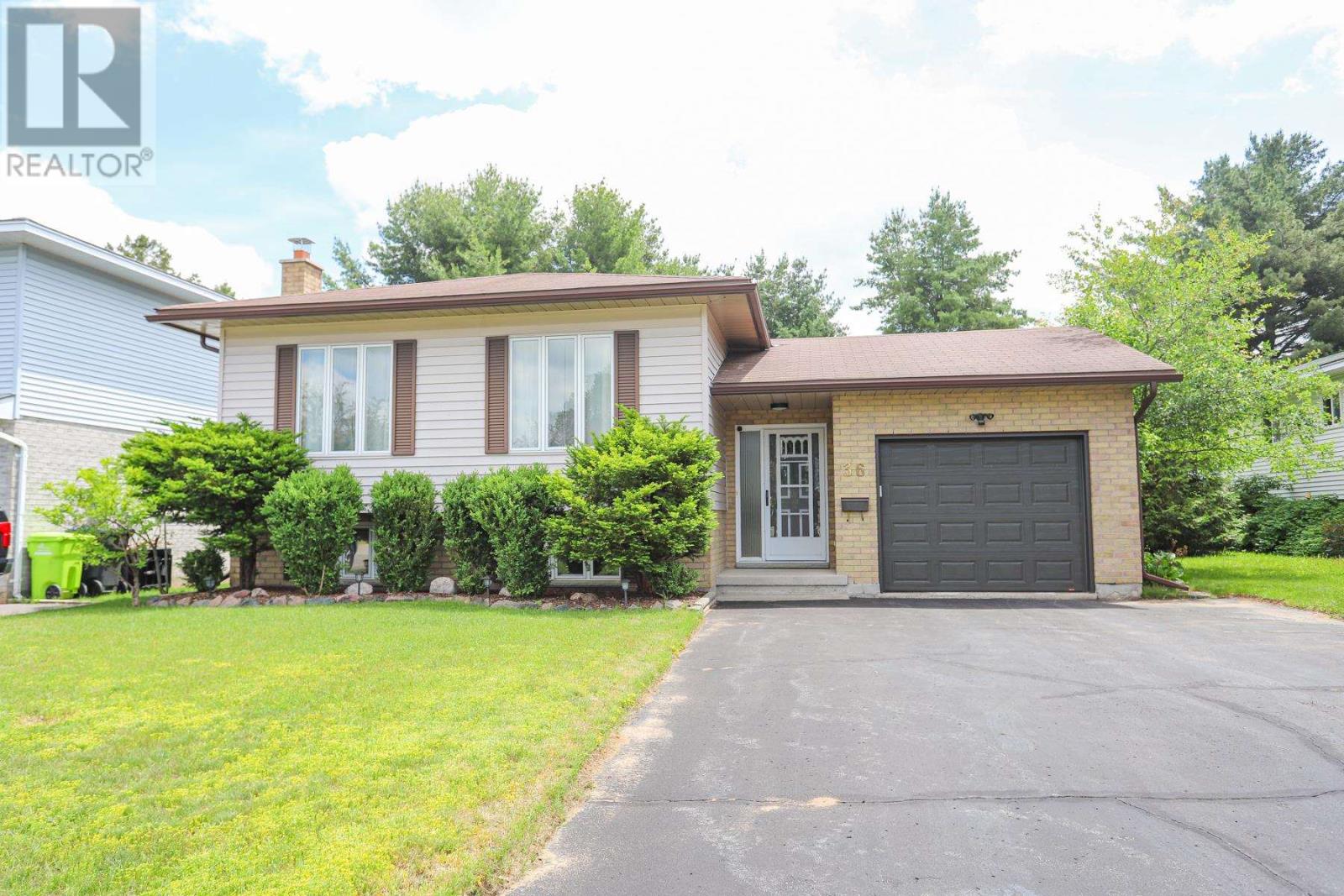 36 Autumn DR, Sault Ste. Marie, Ontario