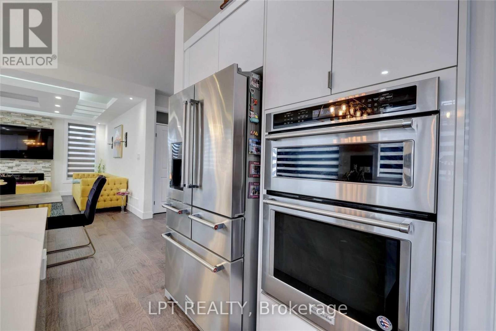 Upper - 3401 Regiment Road, London South, Ontario  N6P 0H2 - Photo 10 - X13463218