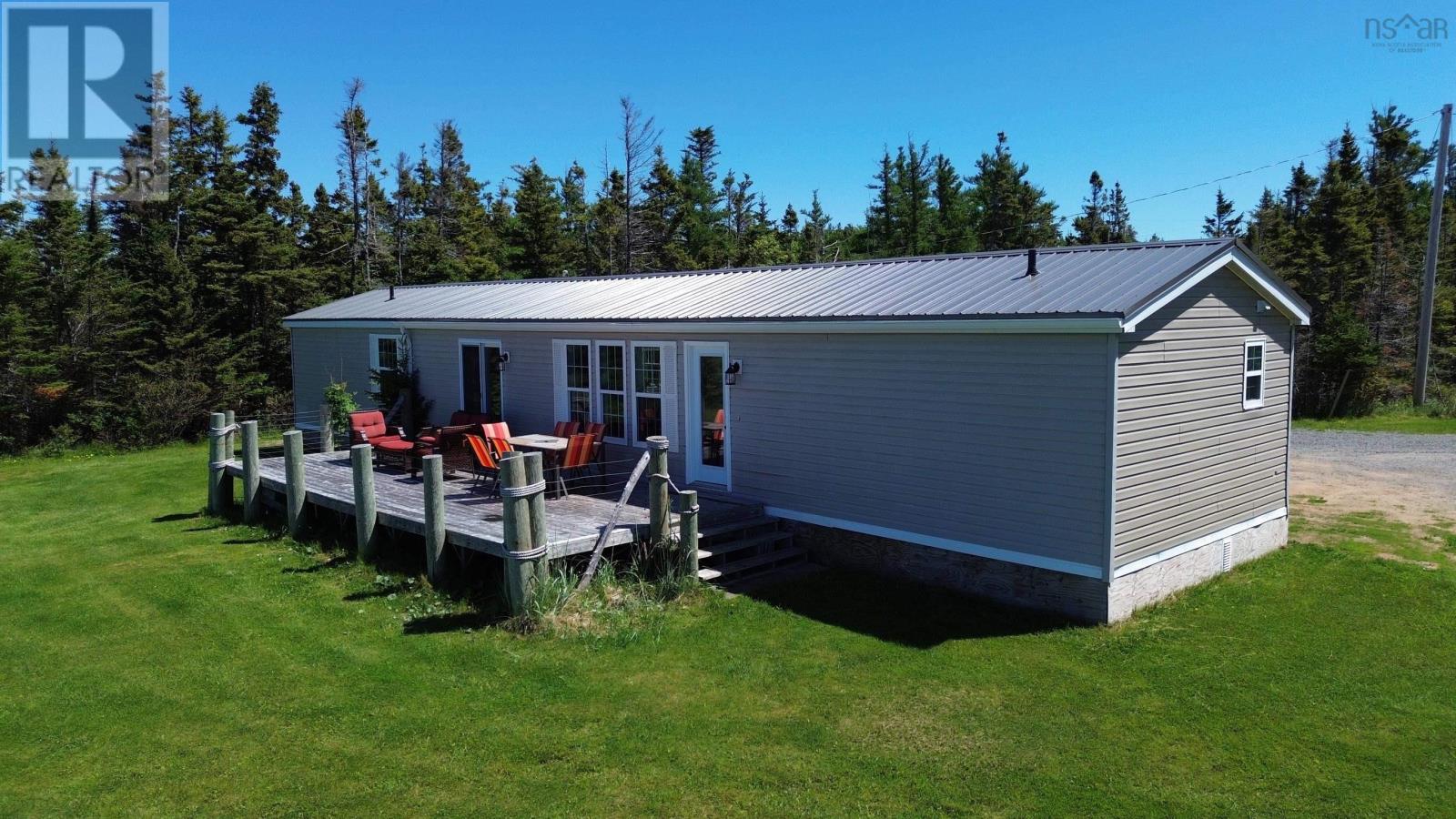 444 Shore Road, Harbourview, Nova Scotia  B0E 2W0 - Photo 3 - 202614890