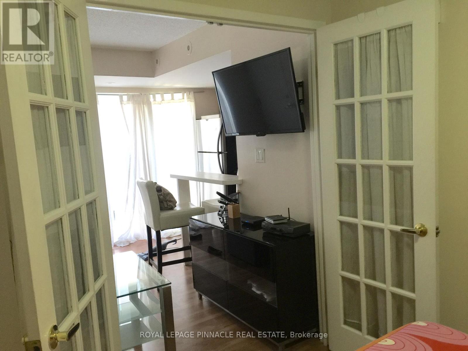 210 - 26 Western Battery Road, Toronto, Ontario  M6K 3P1 - Photo 11 - C13463270