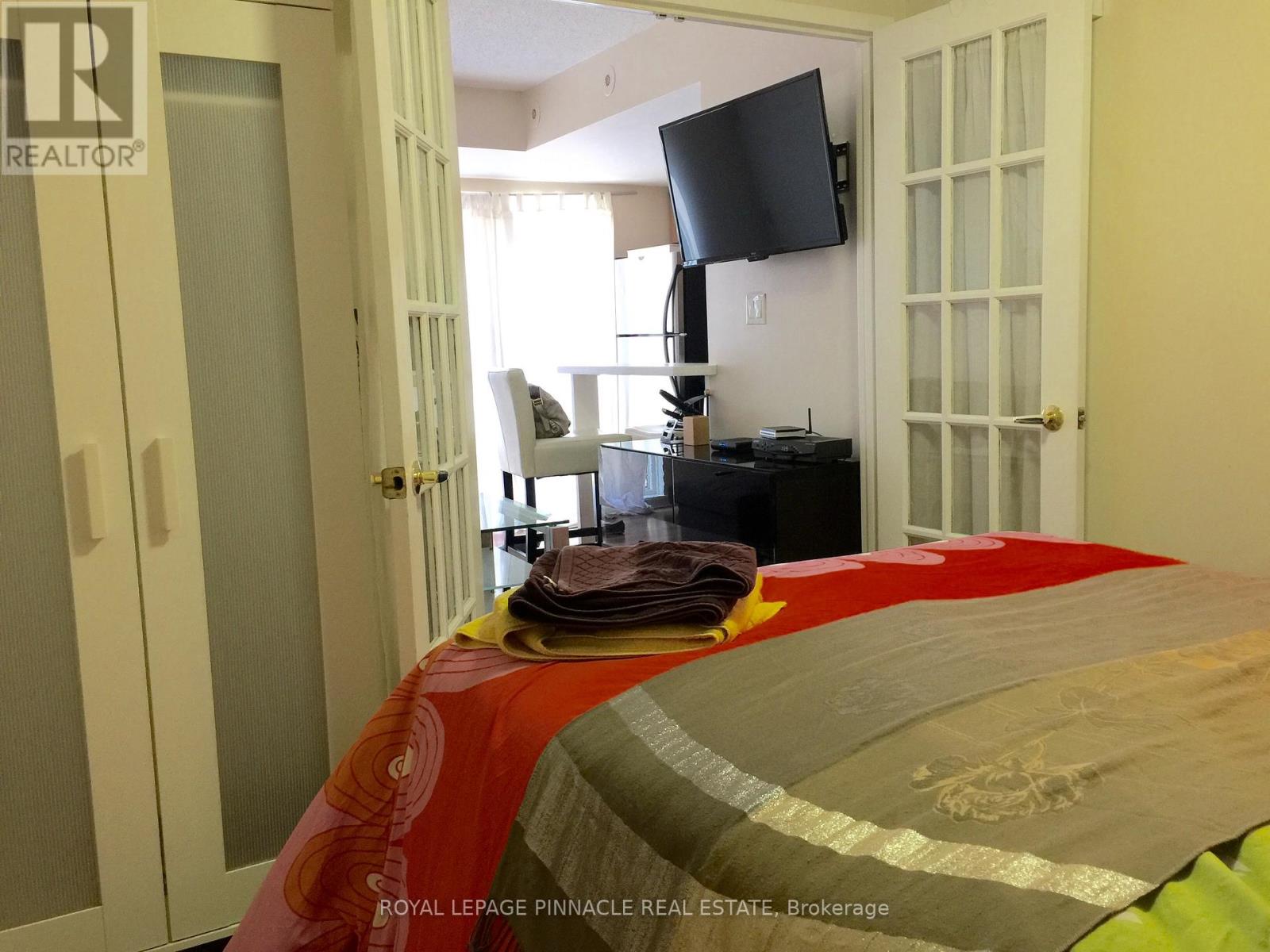 210 - 26 Western Battery Road, Toronto, Ontario  M6K 3P1 - Photo 12 - C13463270
